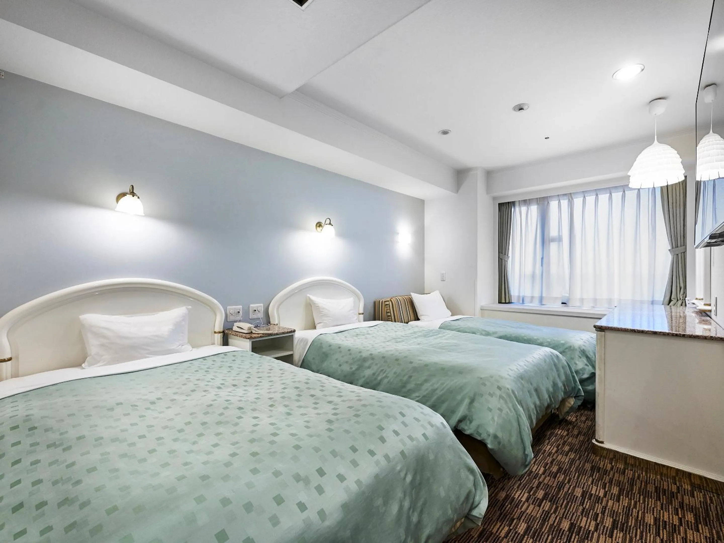 Photo of the whole room, Bed in Kobe Sannomiya Union Hotel