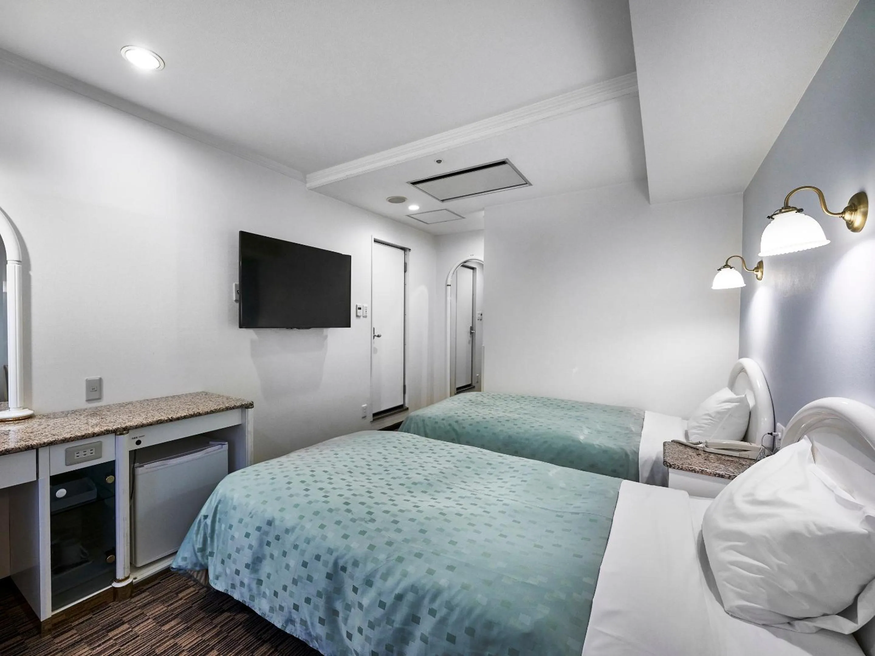 Photo of the whole room, Bed in Kobe Sannomiya Union Hotel