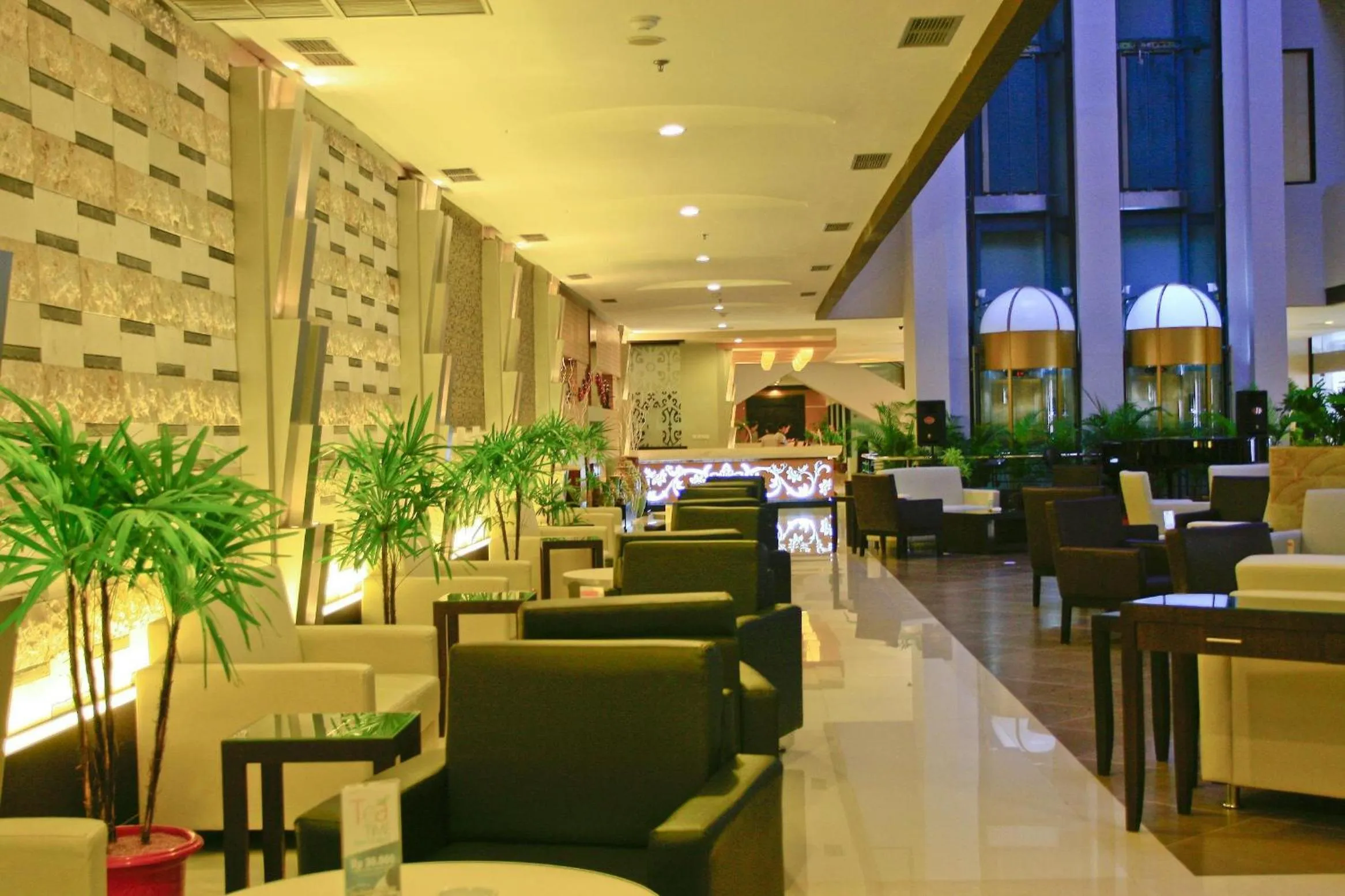 Restaurant/places to eat in Aston Pontianak Hotel and Convention Center