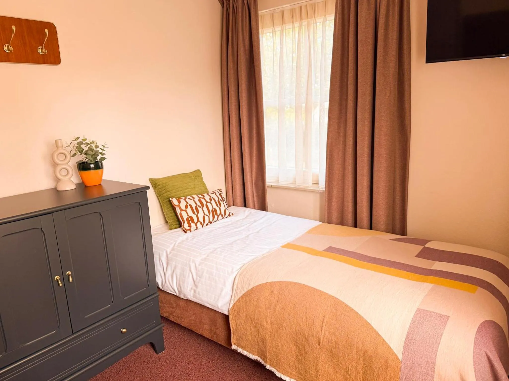 Bedroom, Bed in Hotel Restaurant Ruimzicht