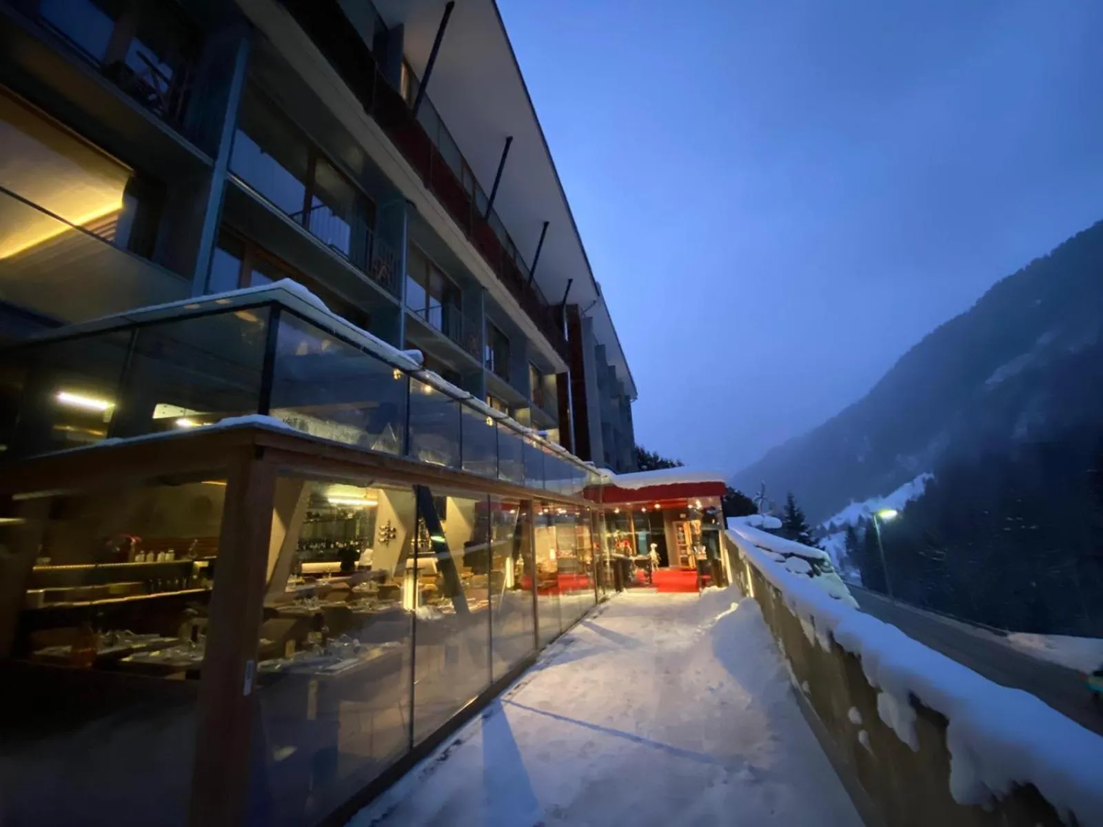 Property building in "Quality Hosts Arlberg" Hotel Lux Alpinae