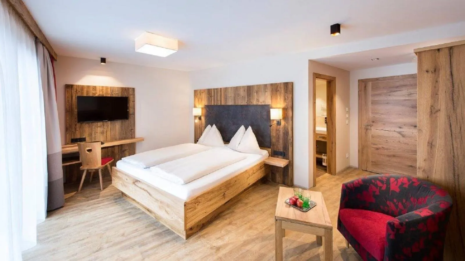 Photo of the whole room, Bed in Hotel Sendlhof