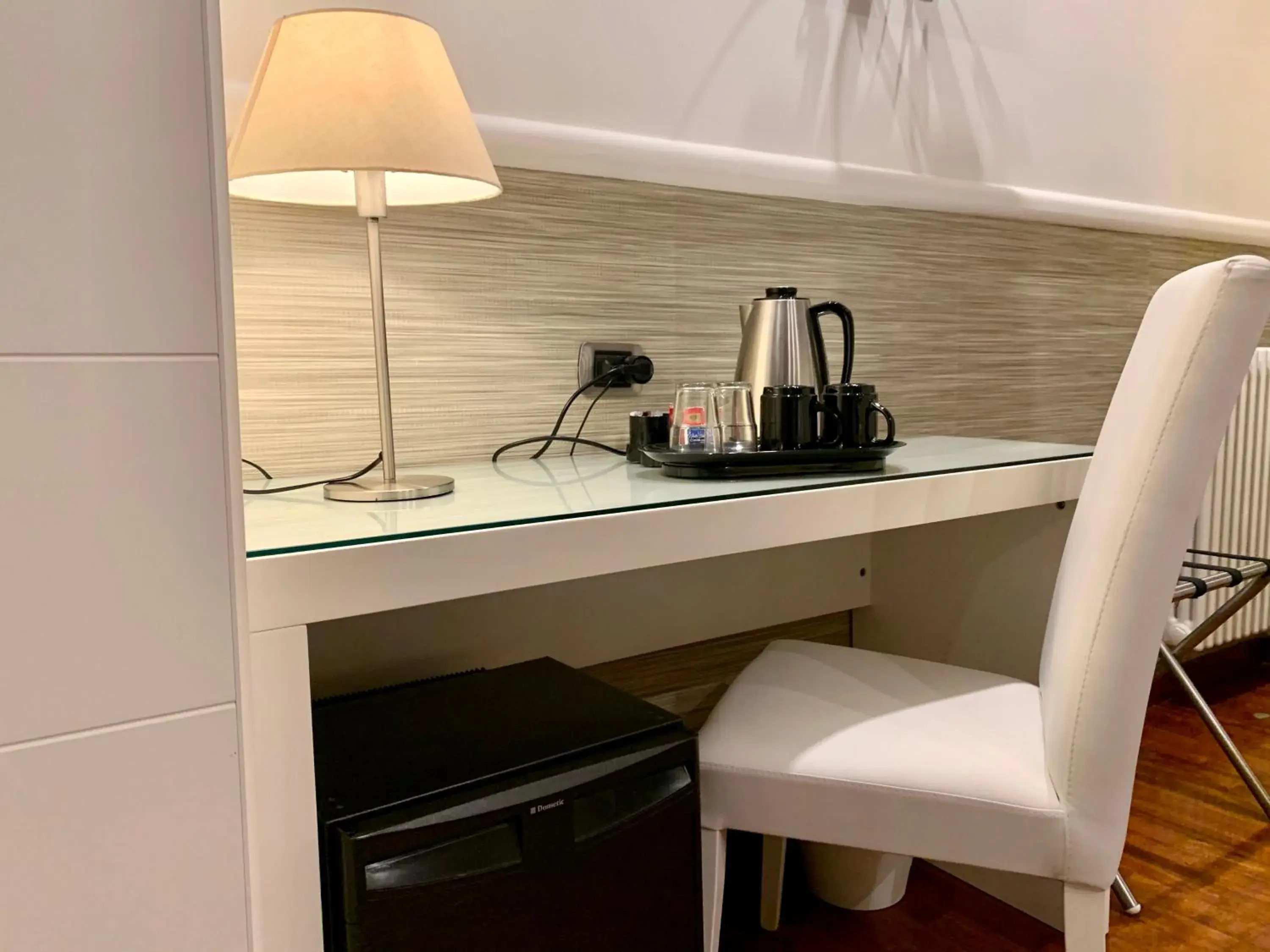 Queen Room with Balcony in Napoliday Queen Room with Balcony in Napoliday