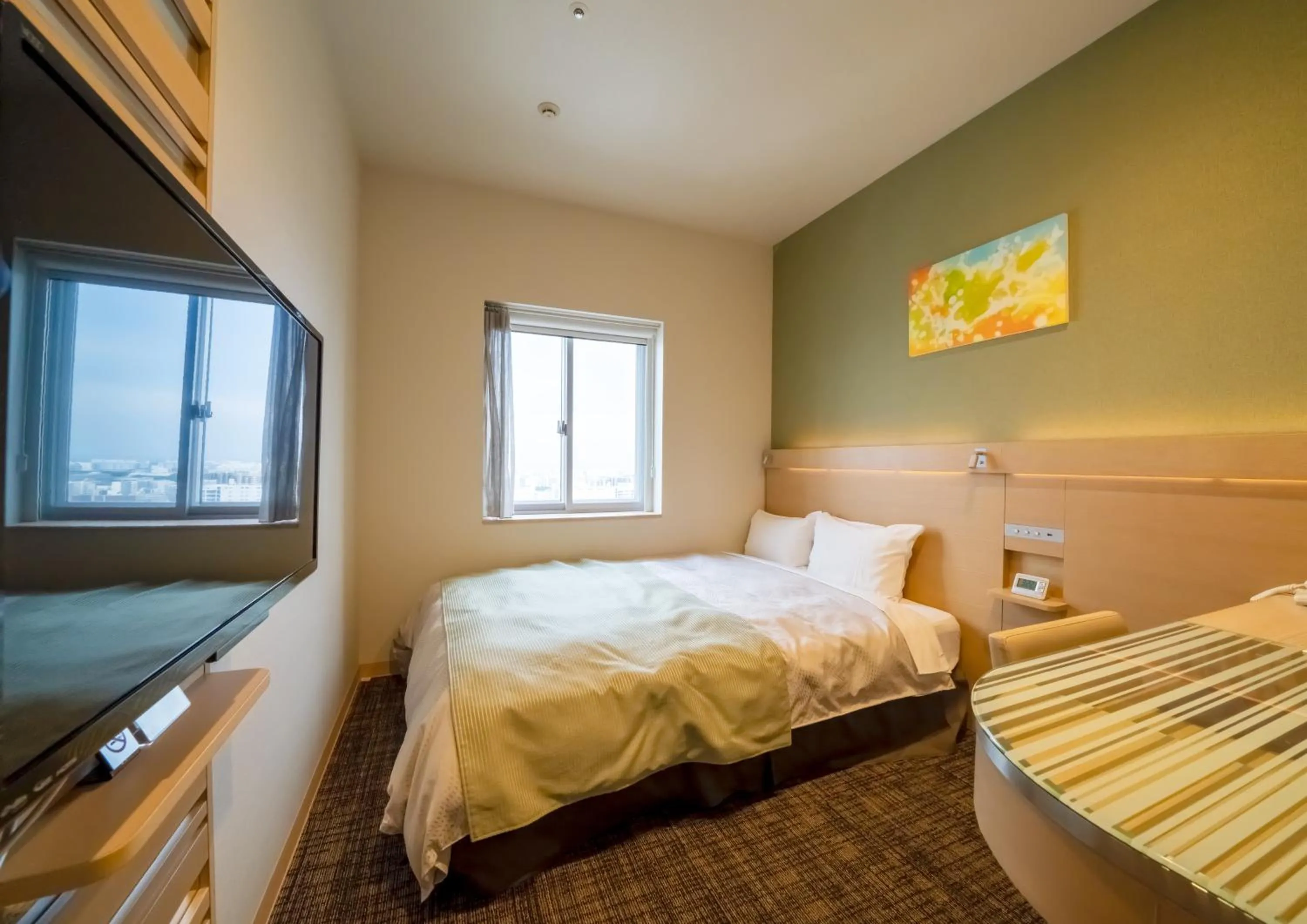 Photo of the whole room, Bed in Ours Inn Hankyu