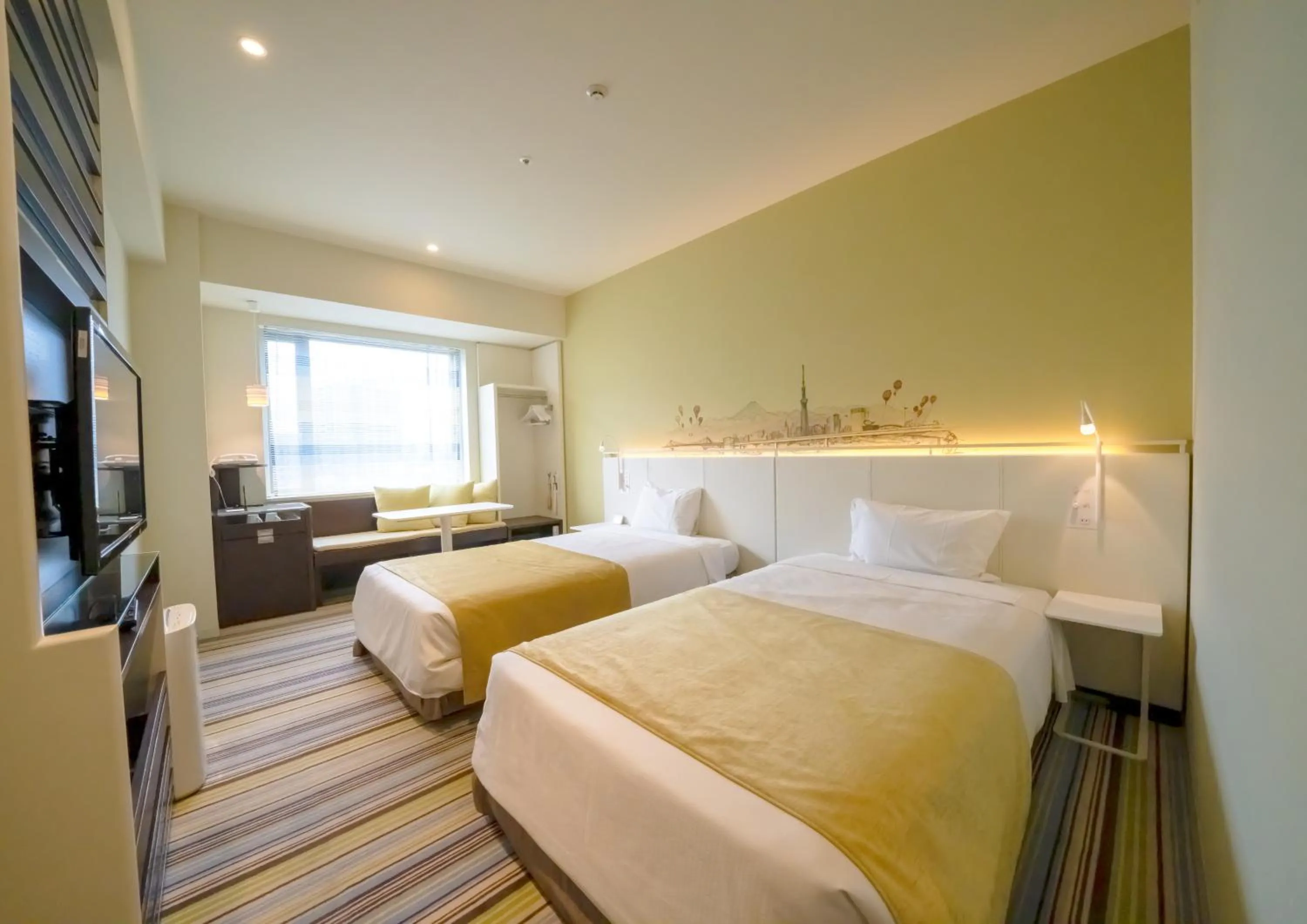 Photo of the whole room, Bed in Ours Inn Hankyu