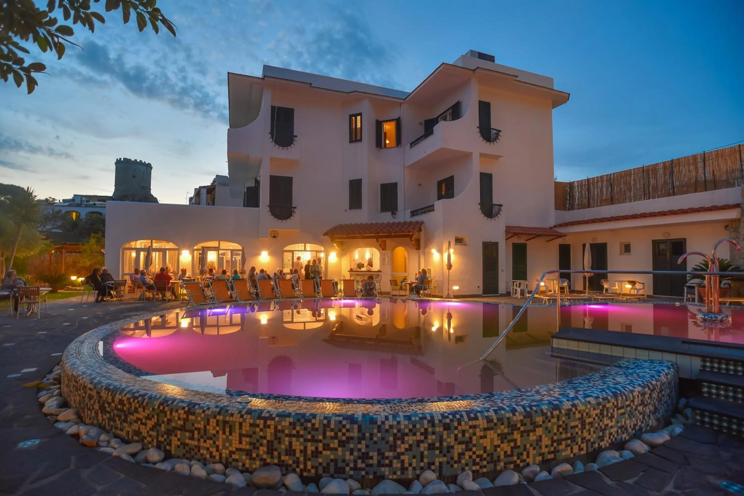 Facade/entrance in Hotel Park Victoria