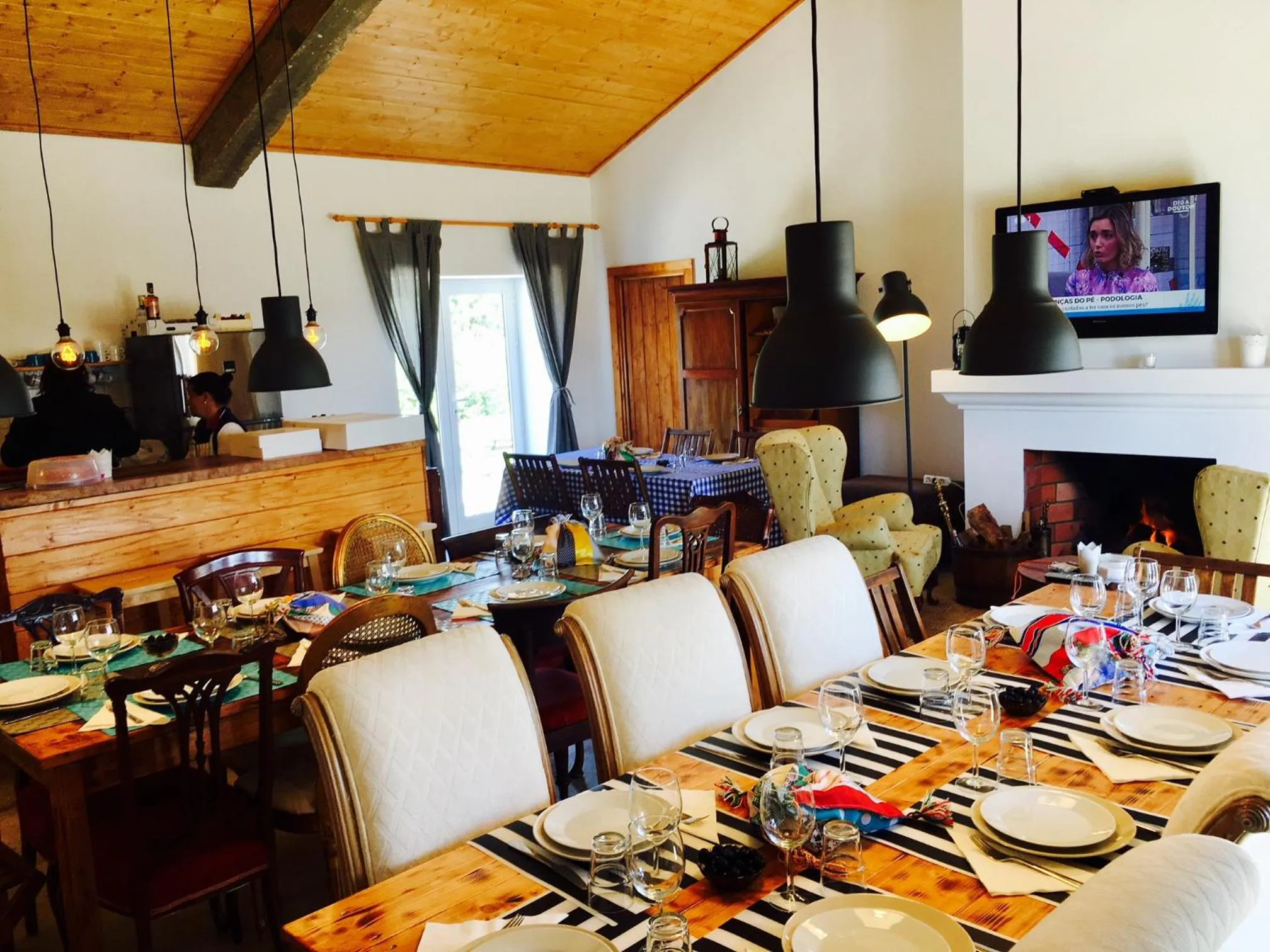 Restaurant/places to eat in Monte Do Zambujeiro