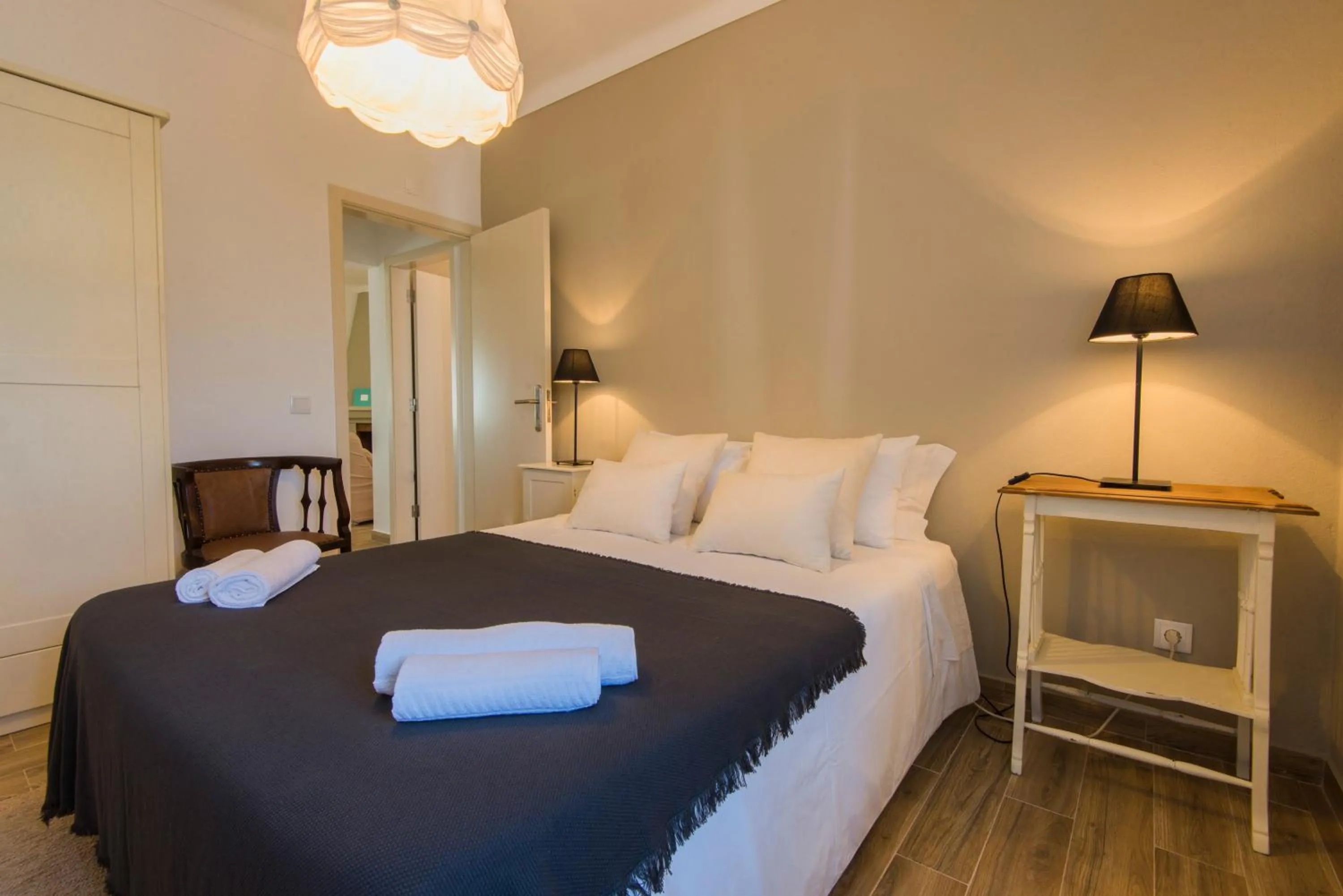 Photo of the whole room, Bed in Monte Do Zambujeiro