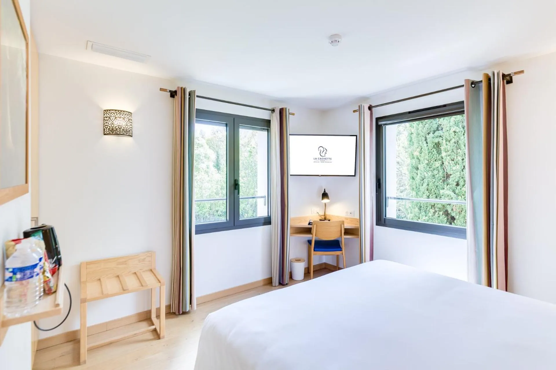 Bedroom, Bed in La Cachette