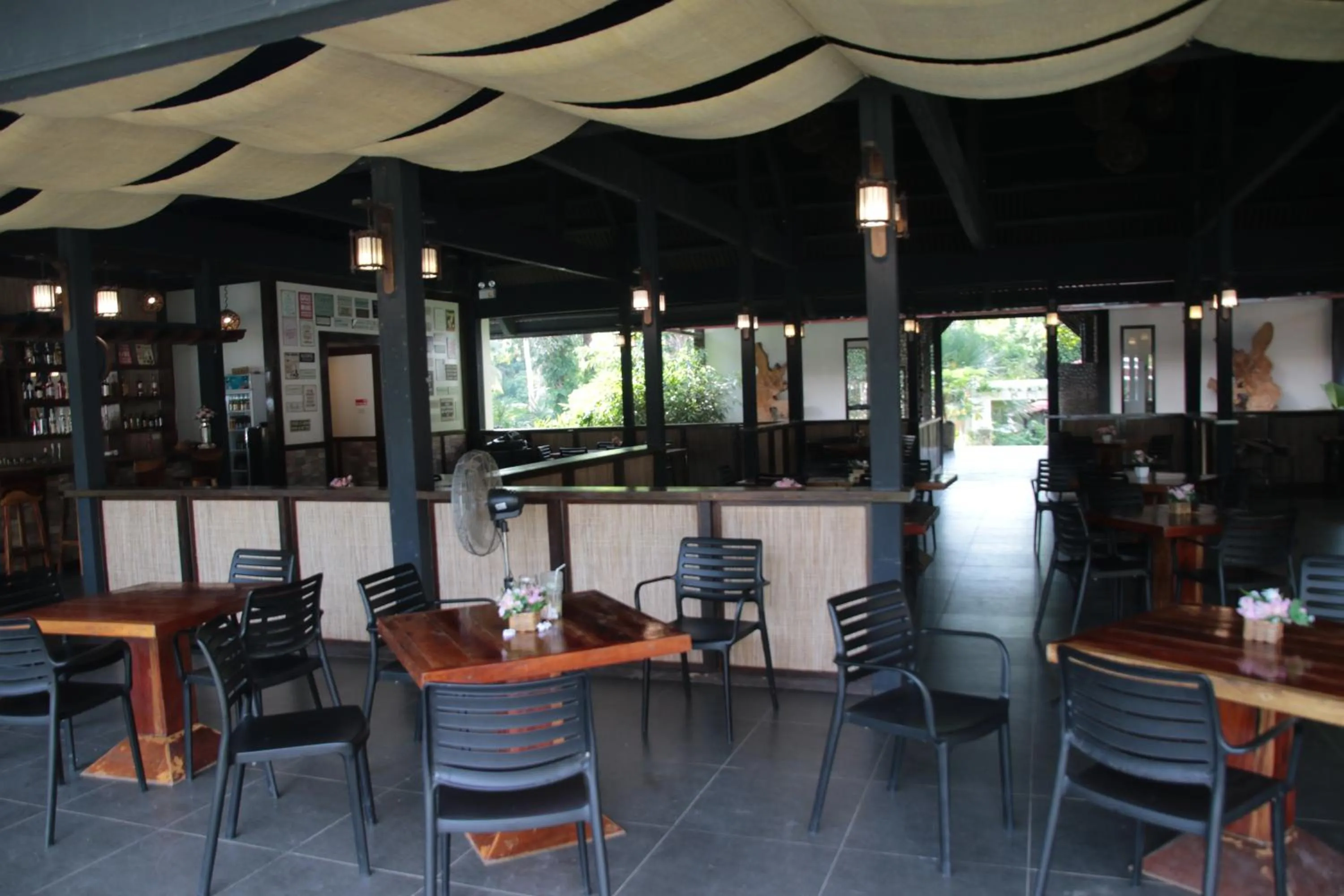 Restaurant/places to eat in Calape Forest Resort