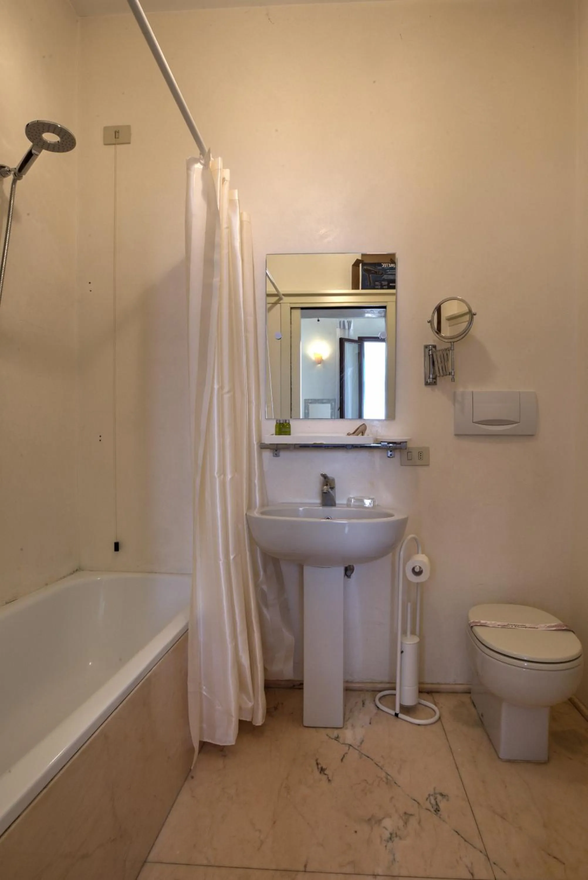 Bathroom in Ca' della Corte Flats