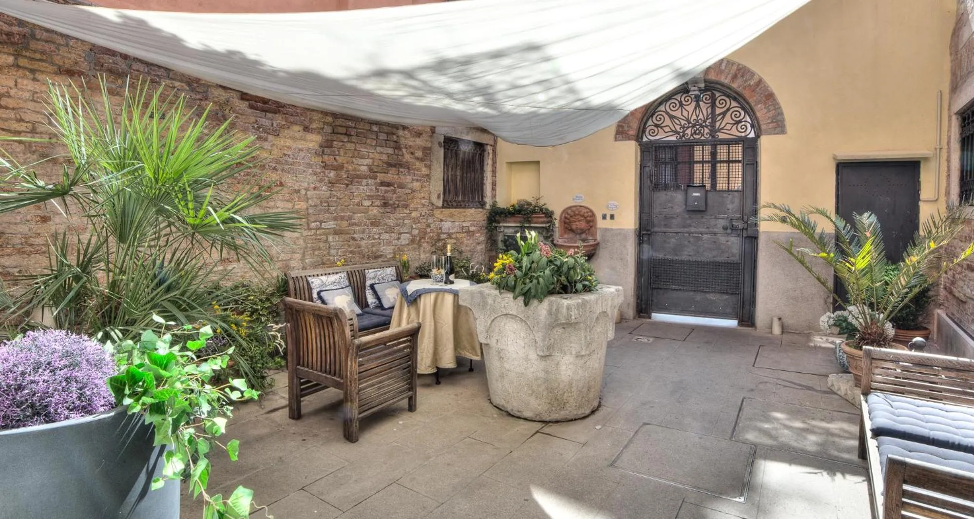 Area and facilities in Ca' della Corte Flats