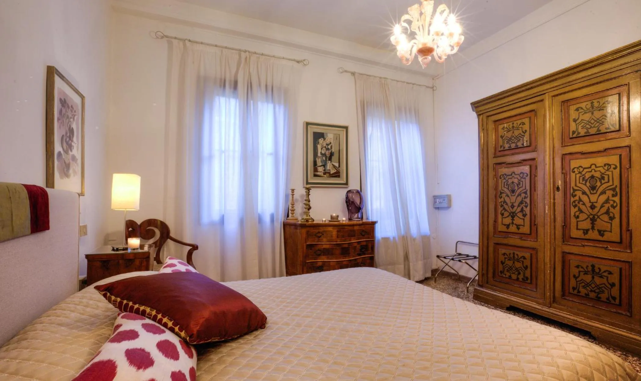 Bed in Ca' della Corte Flats