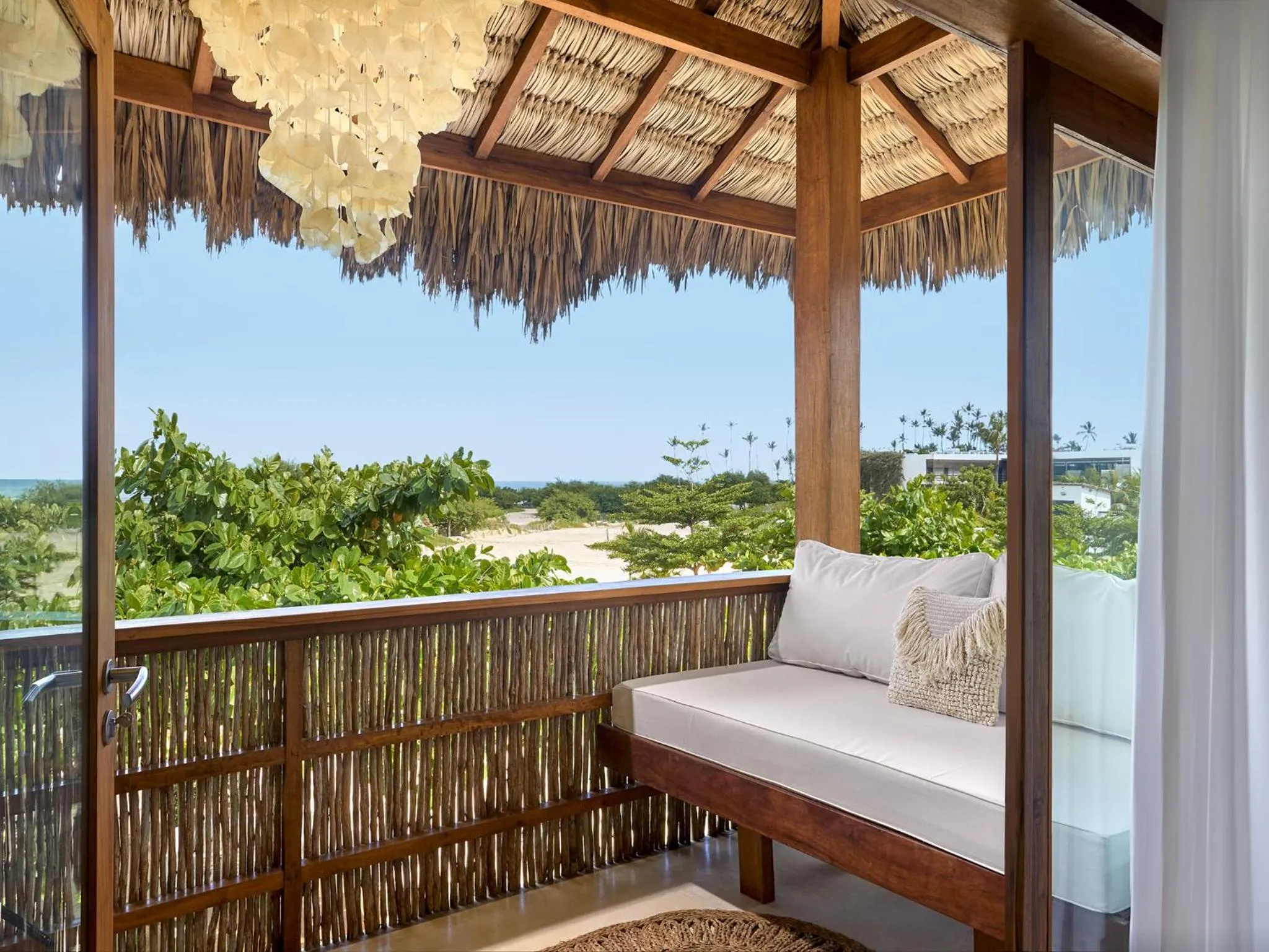 Day in Villa Praia - La Villa Group