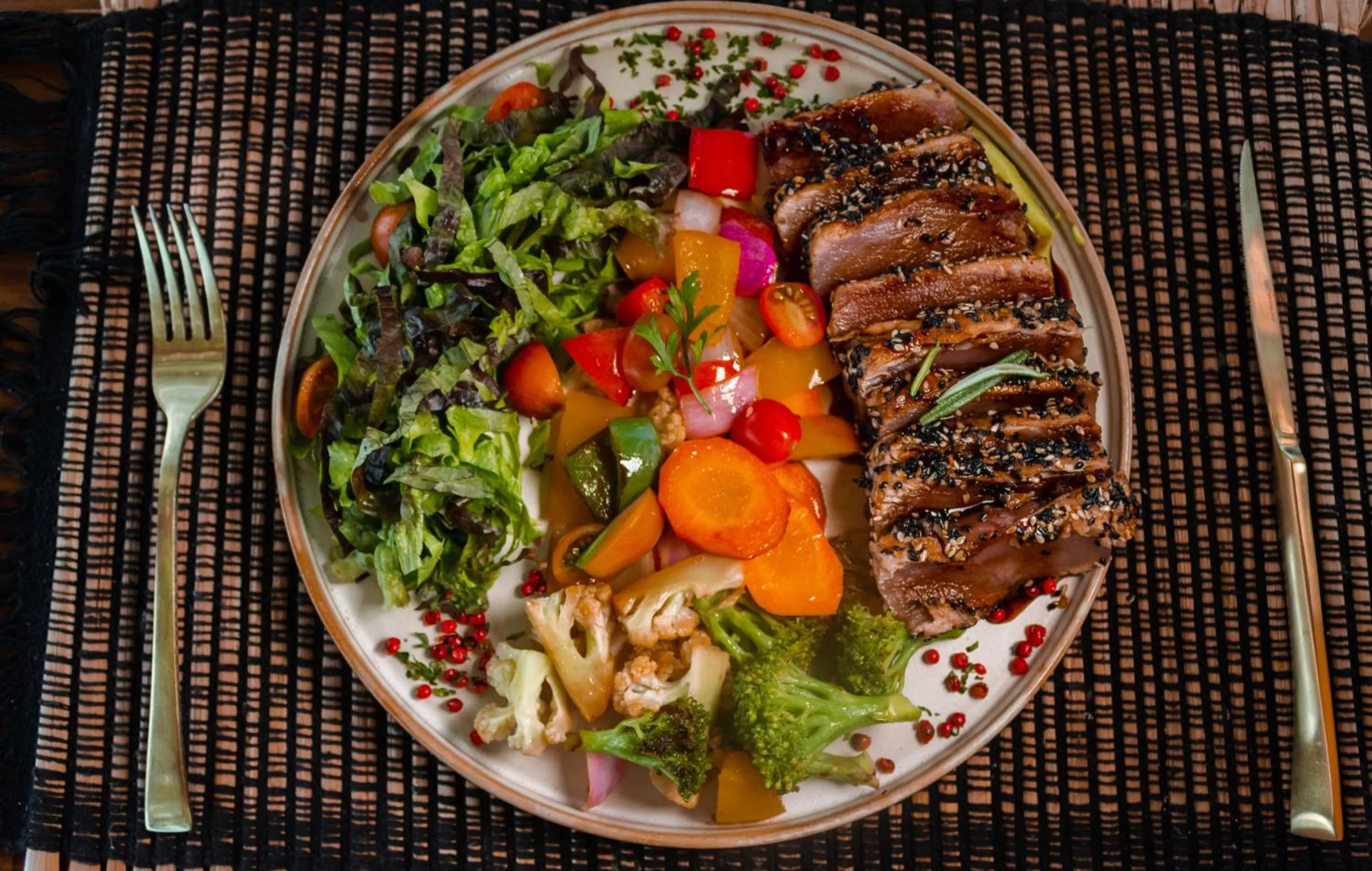 Restaurant/places to eat in Villa Praia - La Villa Group