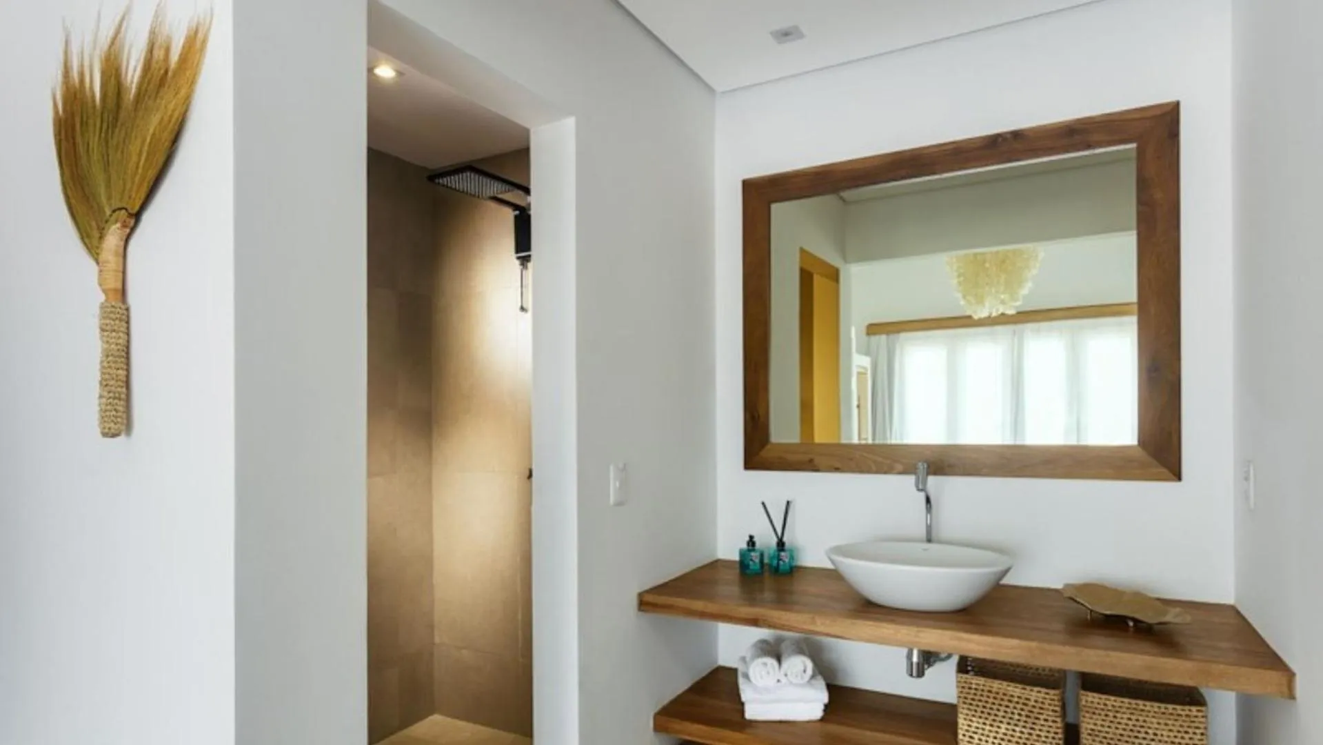 Bathroom in Villa Praia - La Villa Group