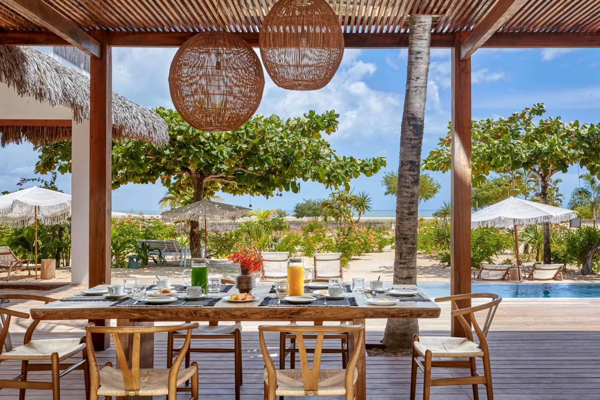 Swimming pool in Villa Praia - La Villa Group