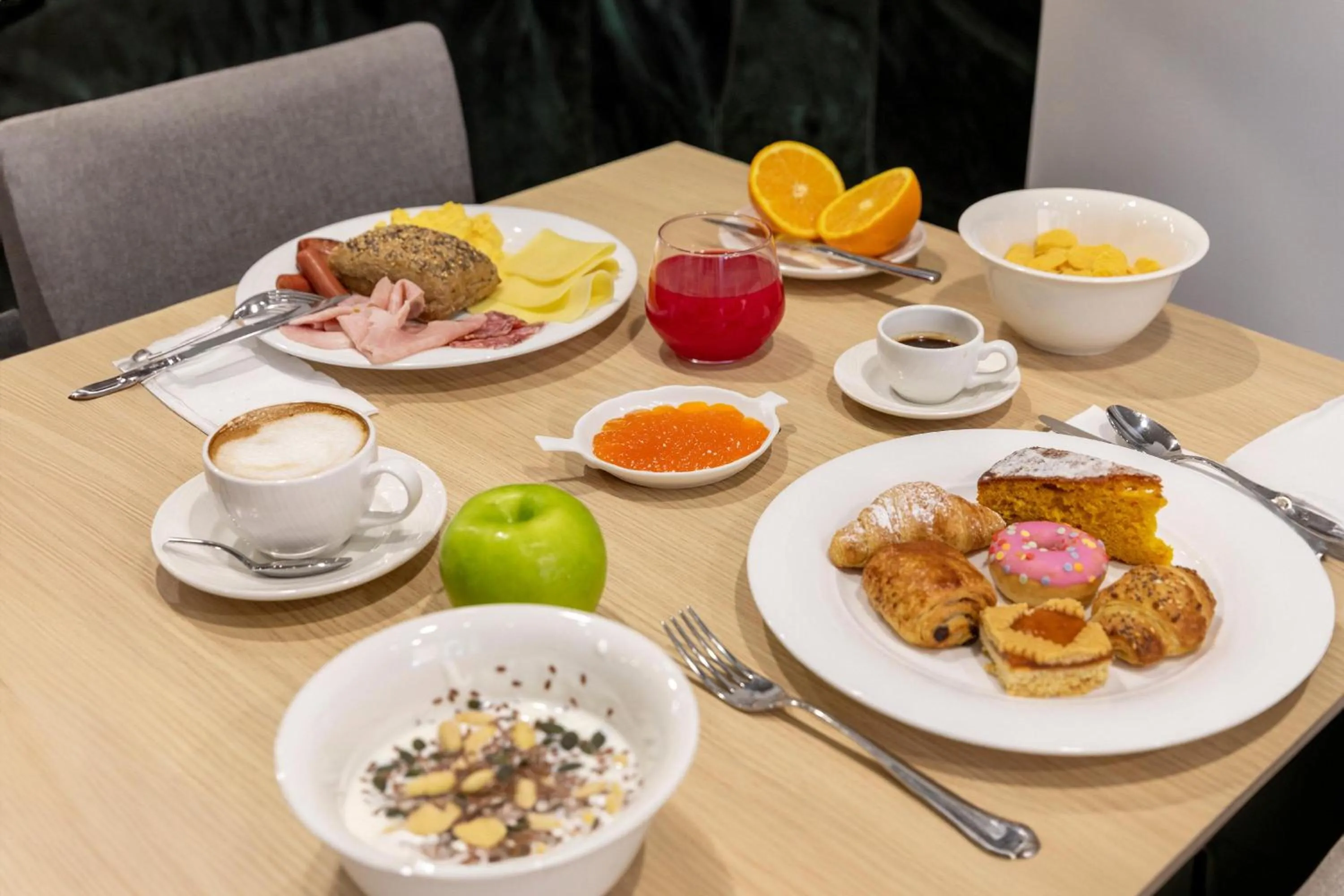 Restaurant/places to eat in B&B Hotel Chioggia Airone