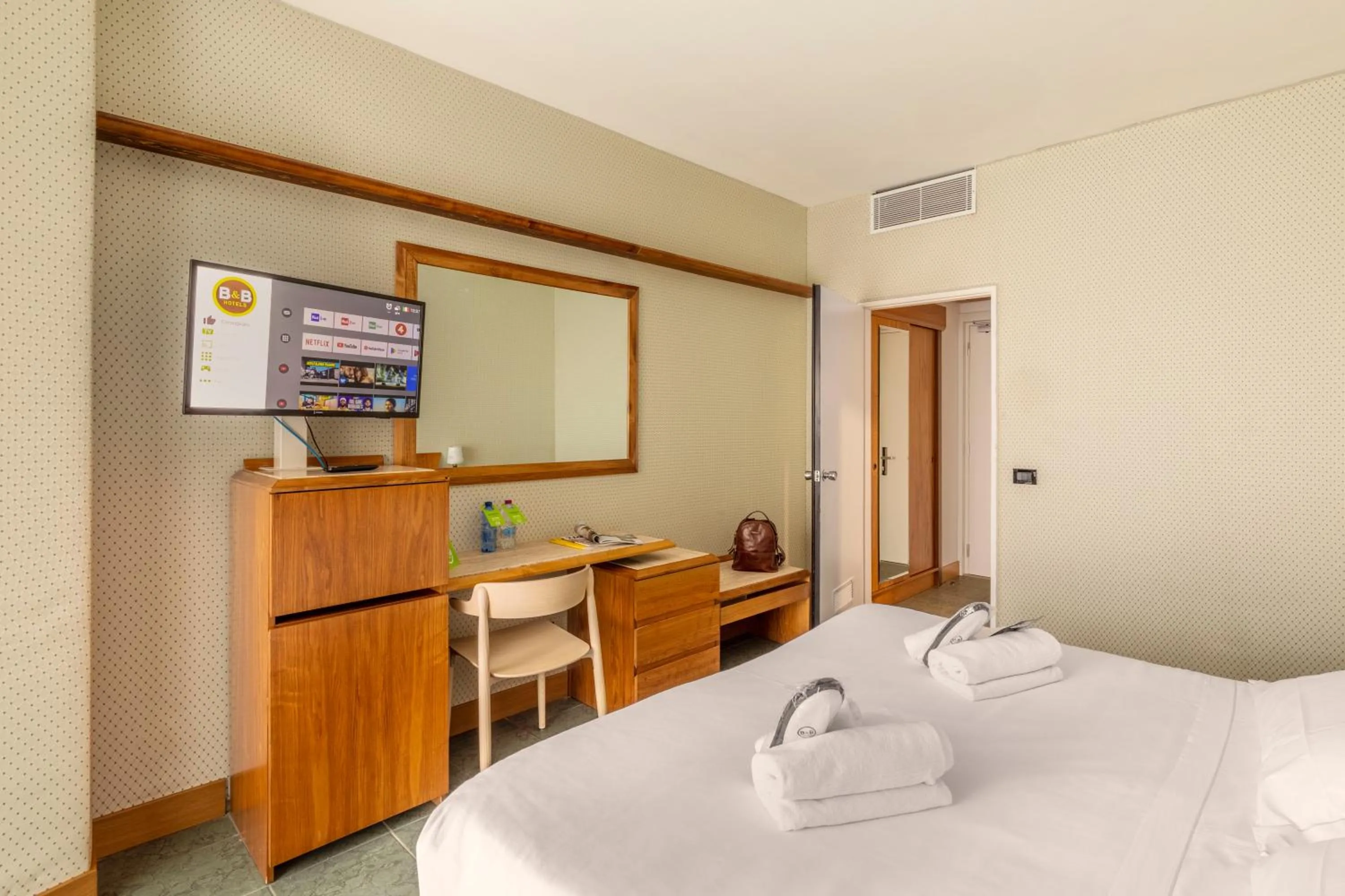 Deluxe Room with Beach Access in B&B Hotel Chioggia Airone