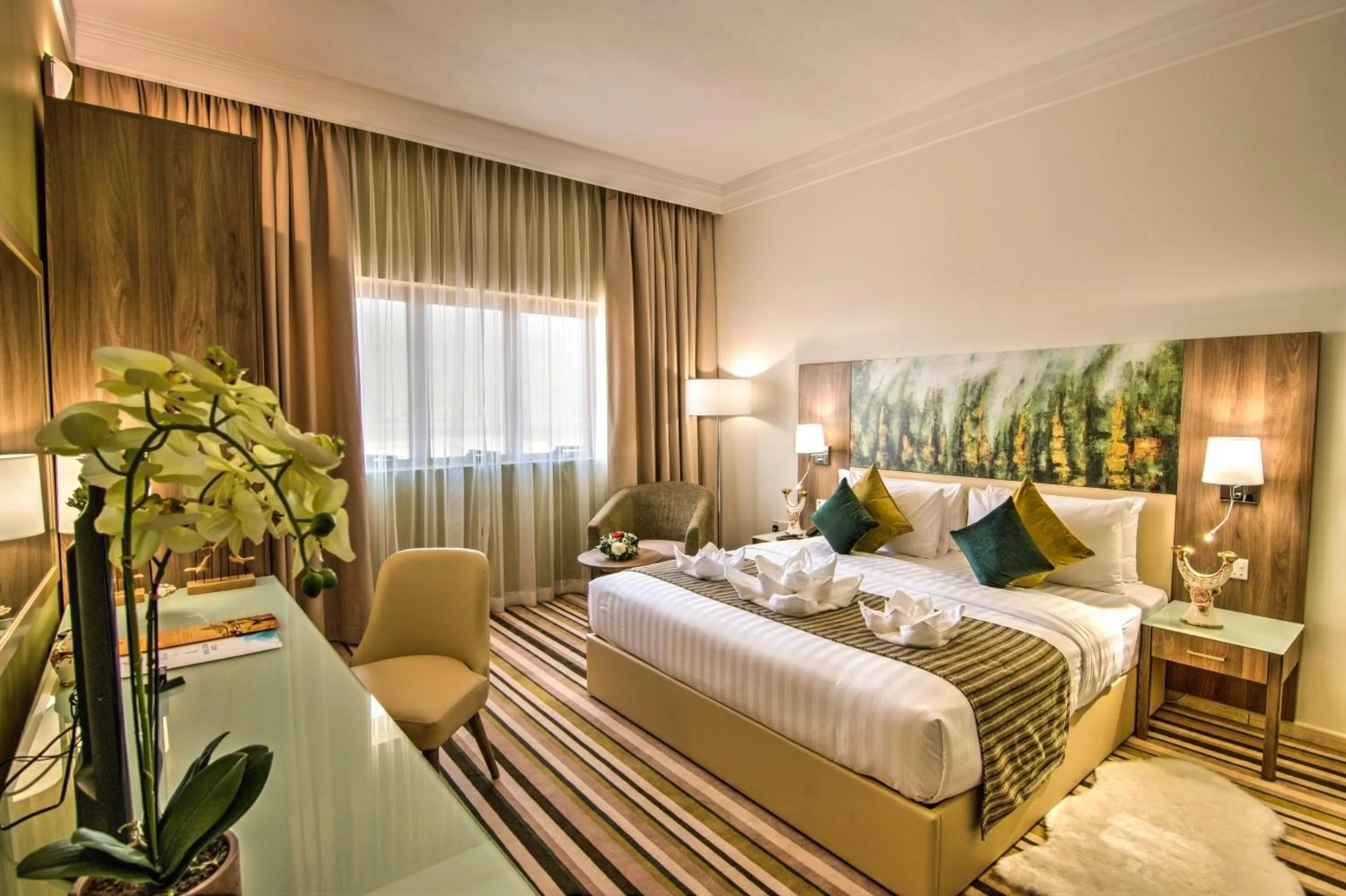 Photo of the whole room, Bed in Royal View Hotel