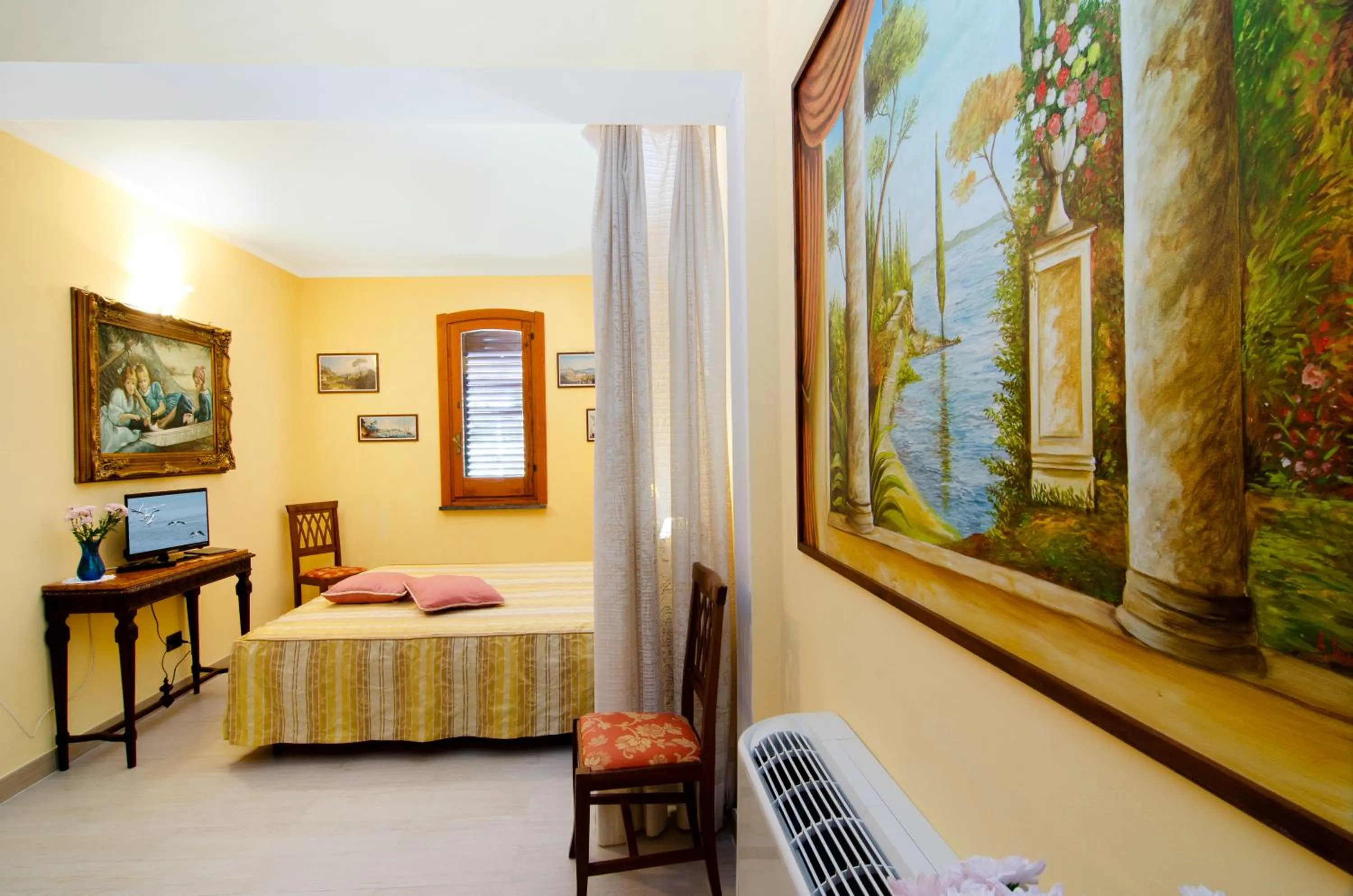 Photo of the whole room in Hotel Villa La Colombaia