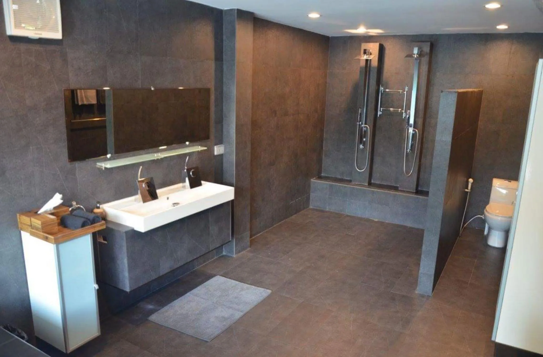 Exotic Boutique Hotel