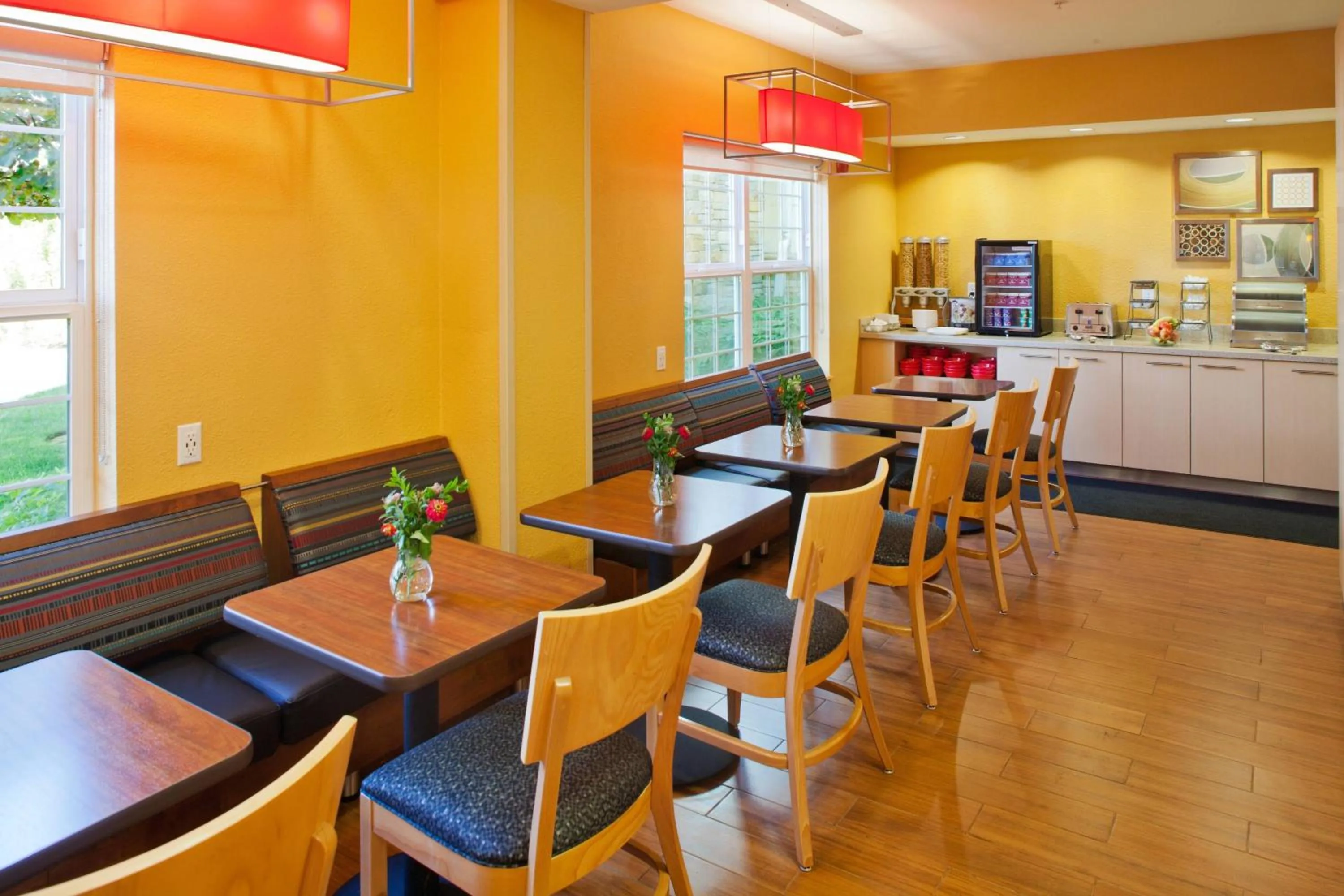 Breakfast in TownePlace Suites Medford