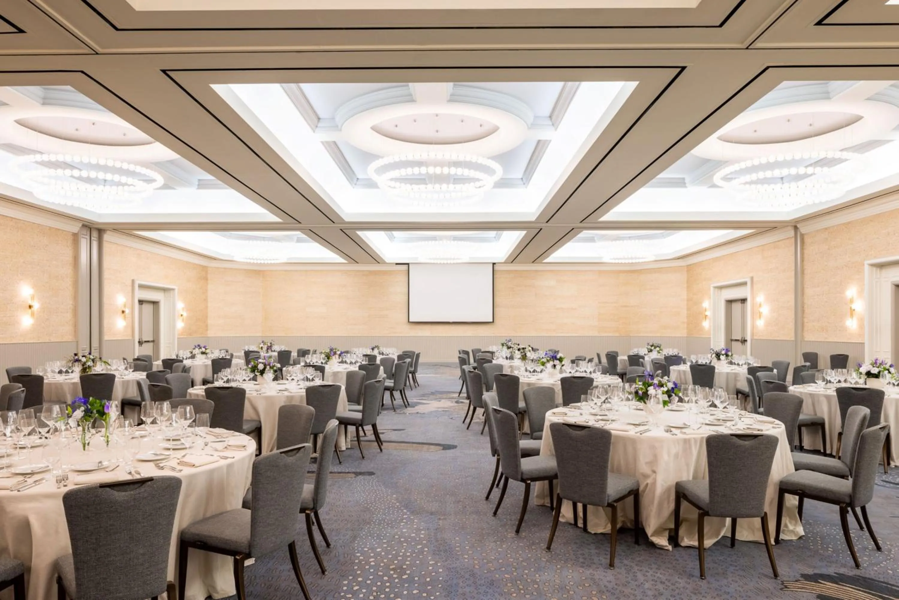 Meeting/conference room in Regent Santa Monica Beach