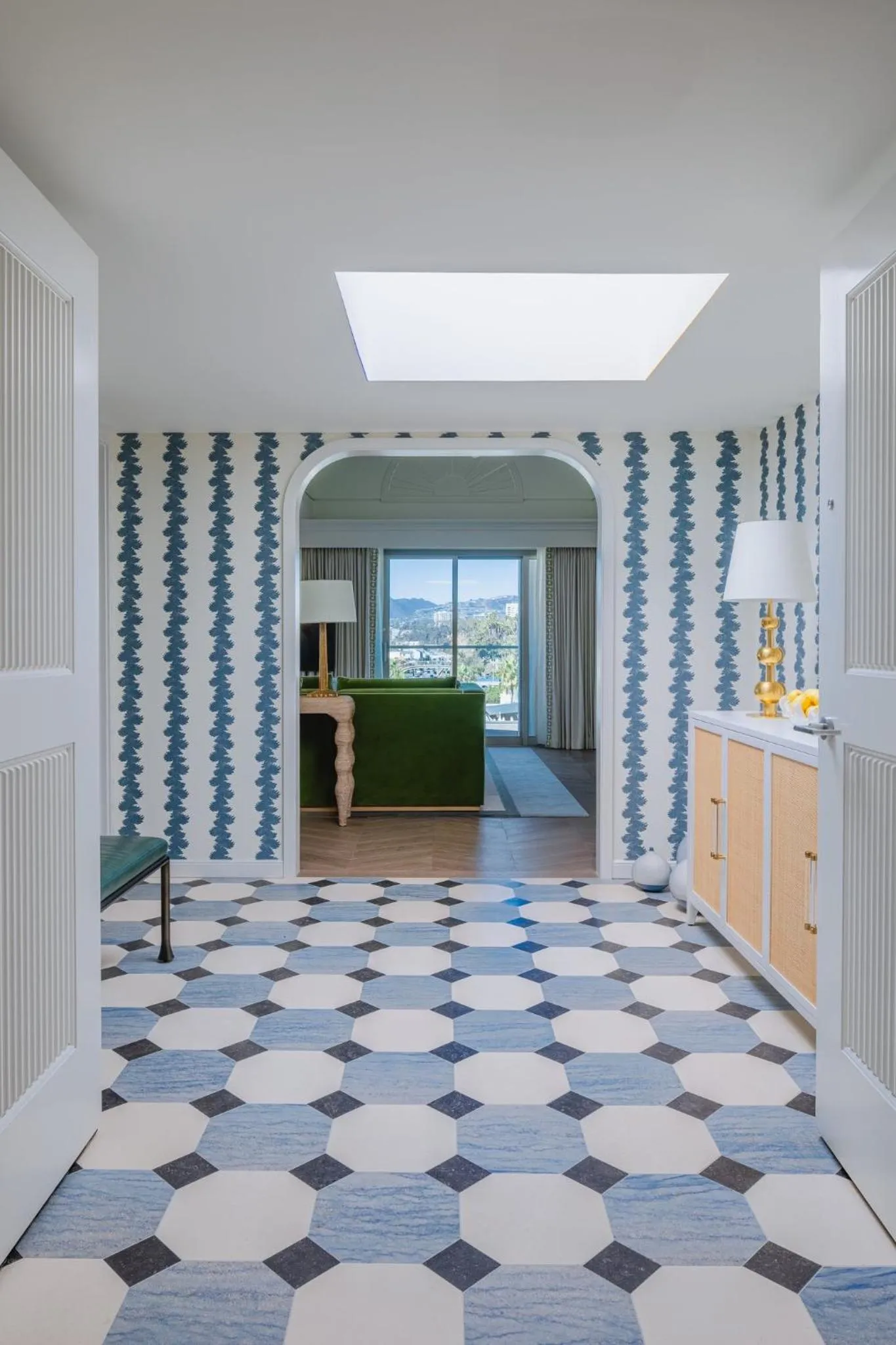 Photo of the whole room in Regent Santa Monica Beach