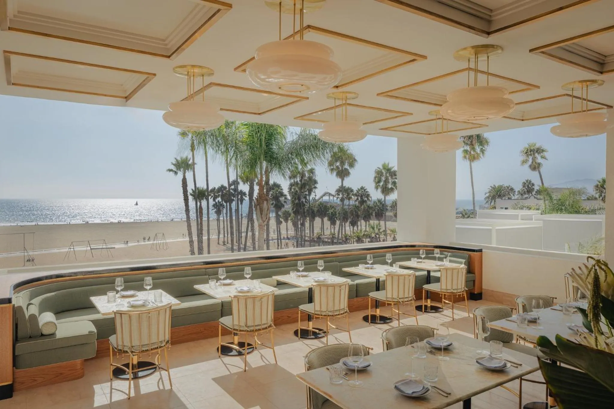 Restaurant/places to eat in Regent Santa Monica Beach