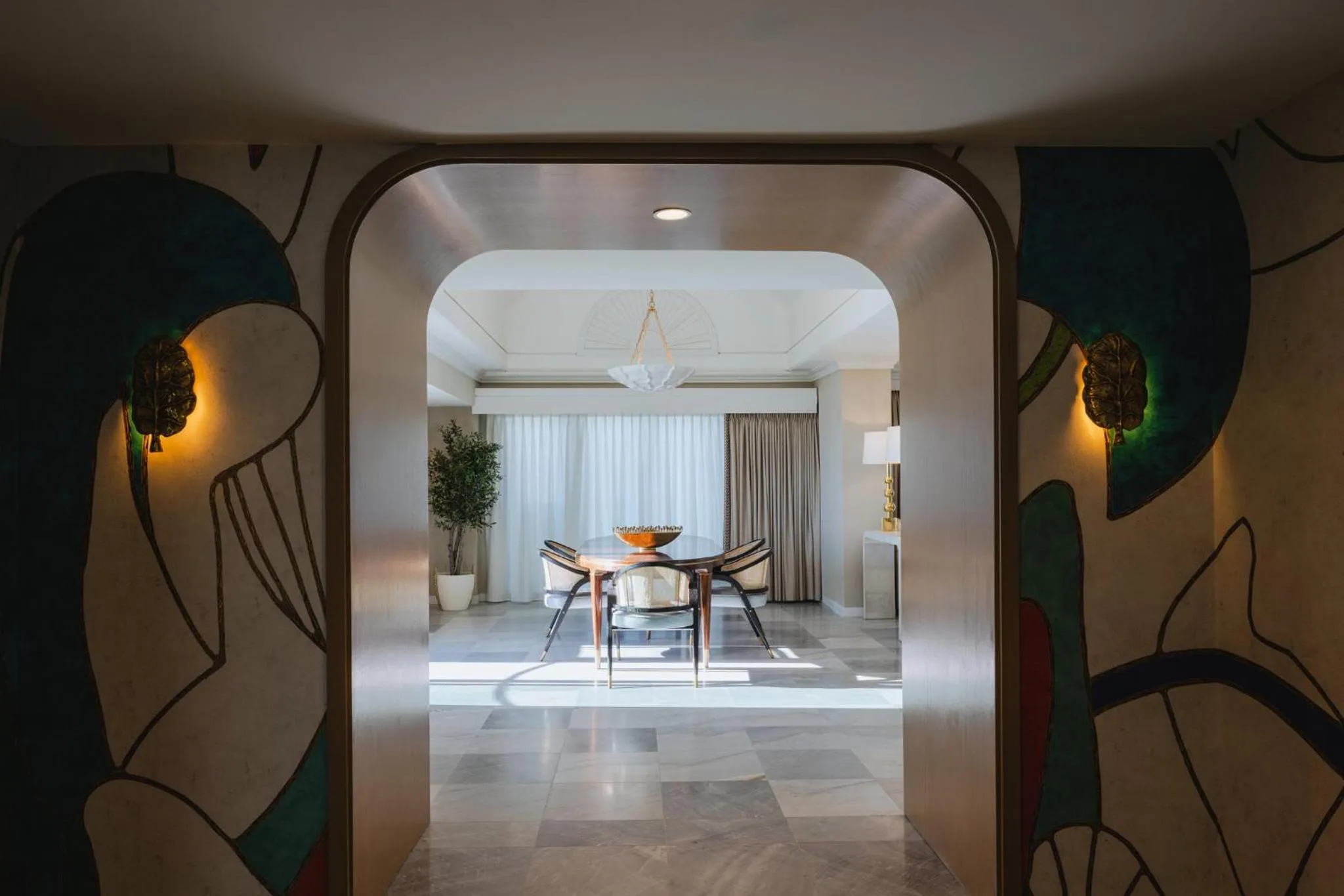 Photo of the whole room in Regent Santa Monica Beach