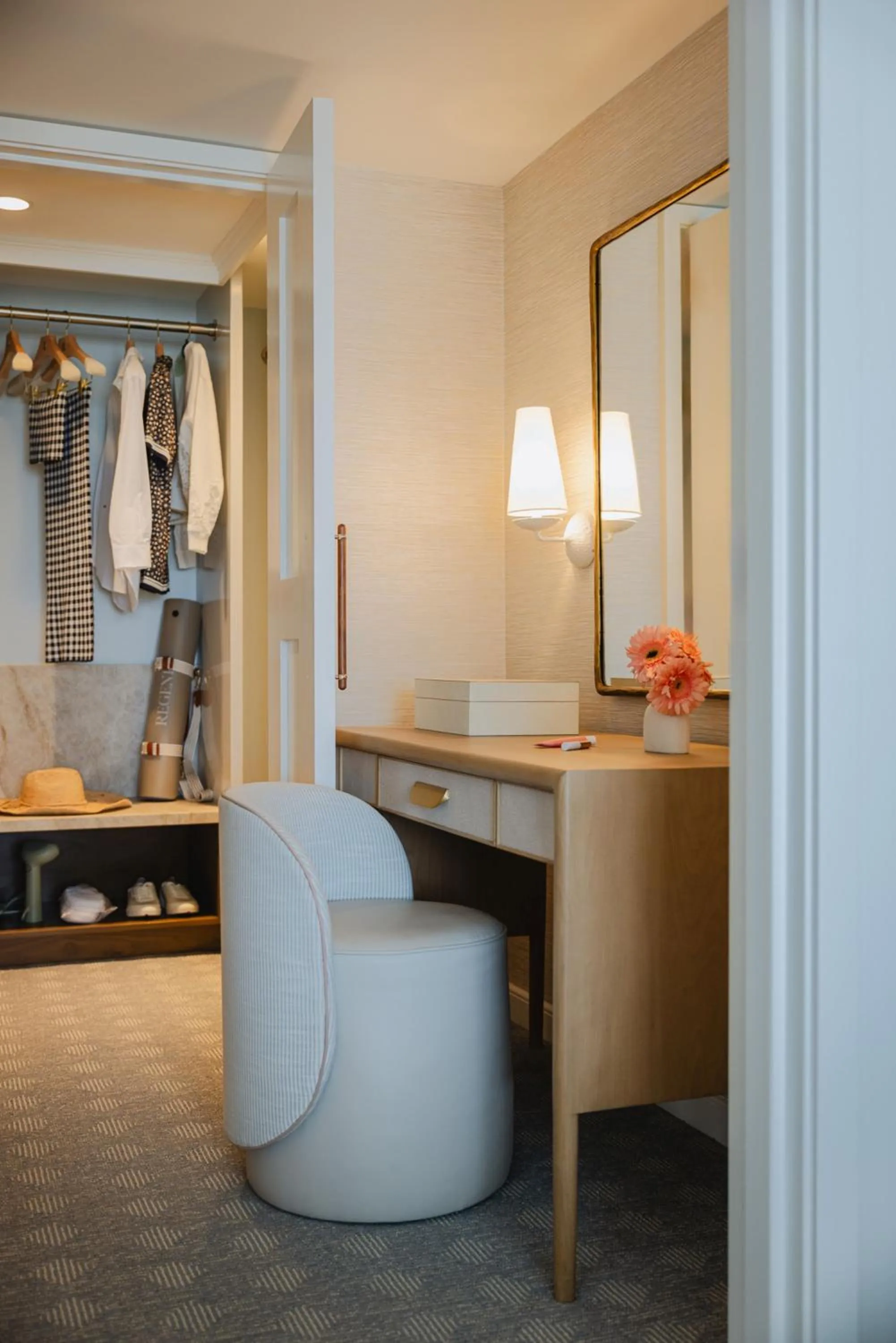 Bedroom in Regent Santa Monica Beach