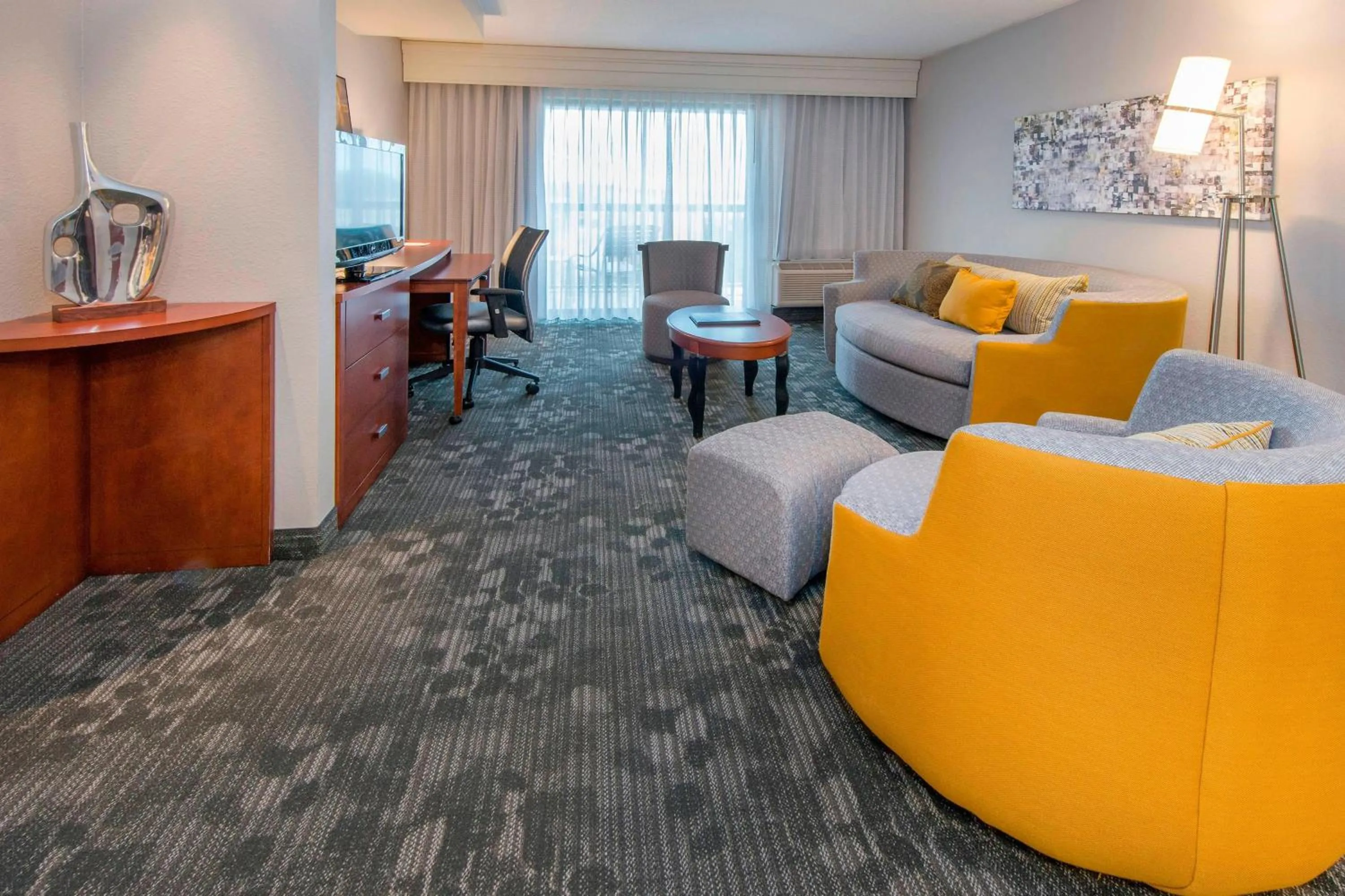 Photo of the whole room in Courtyard by Marriott Montgomery Prattville