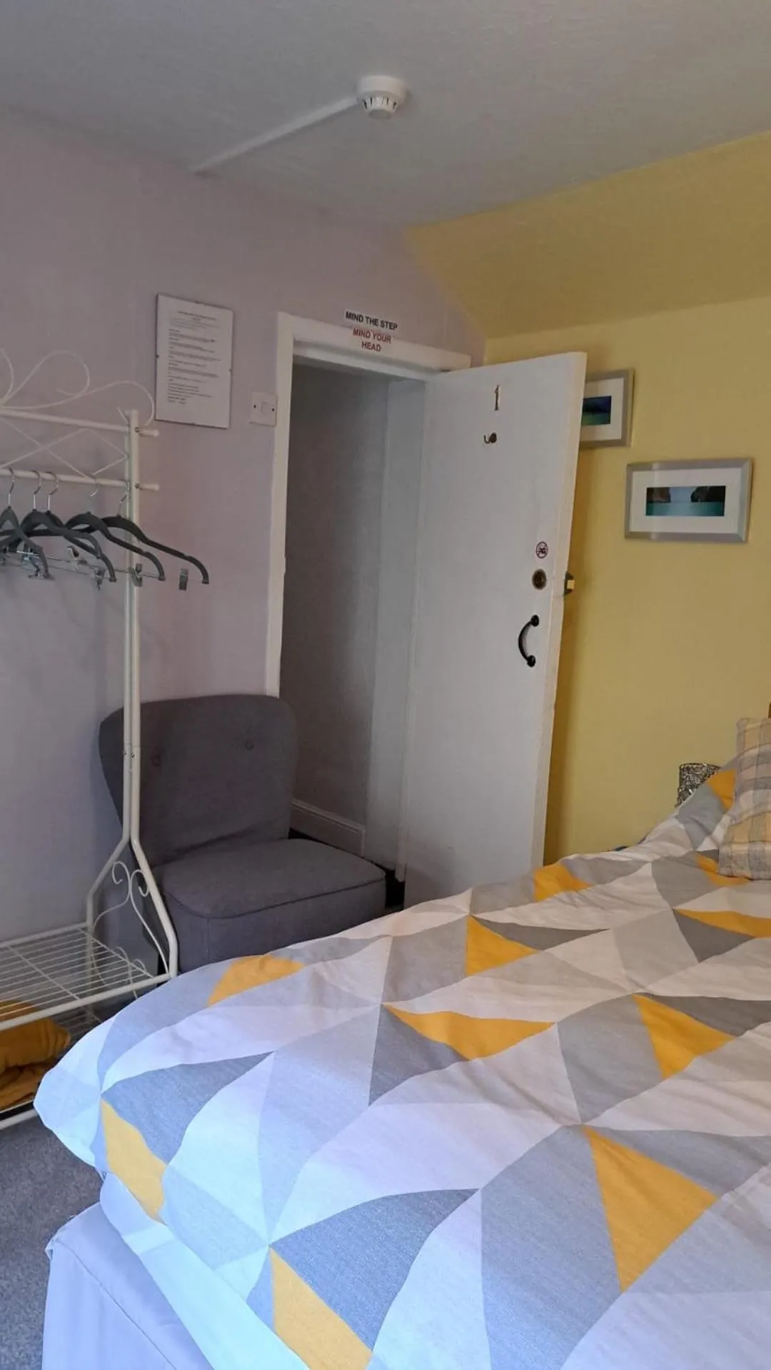 Bed in Lyndale Guest House