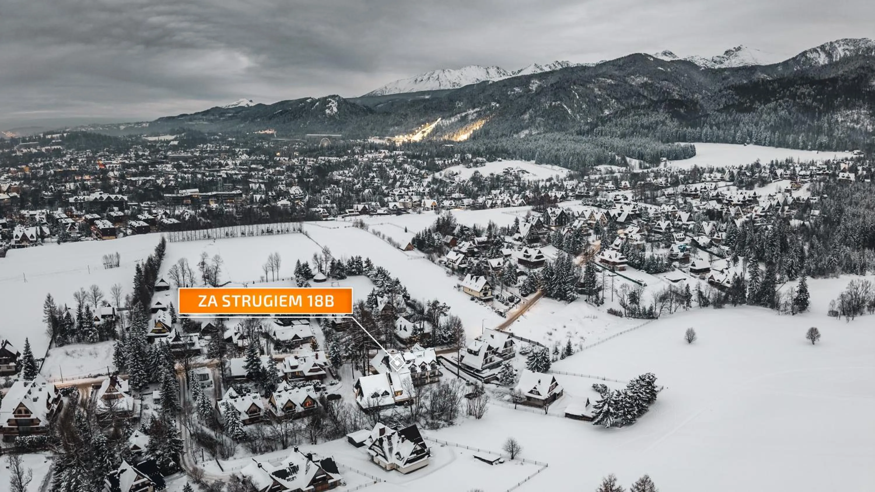 Day in Zakopane Centrum, Sun & Snow