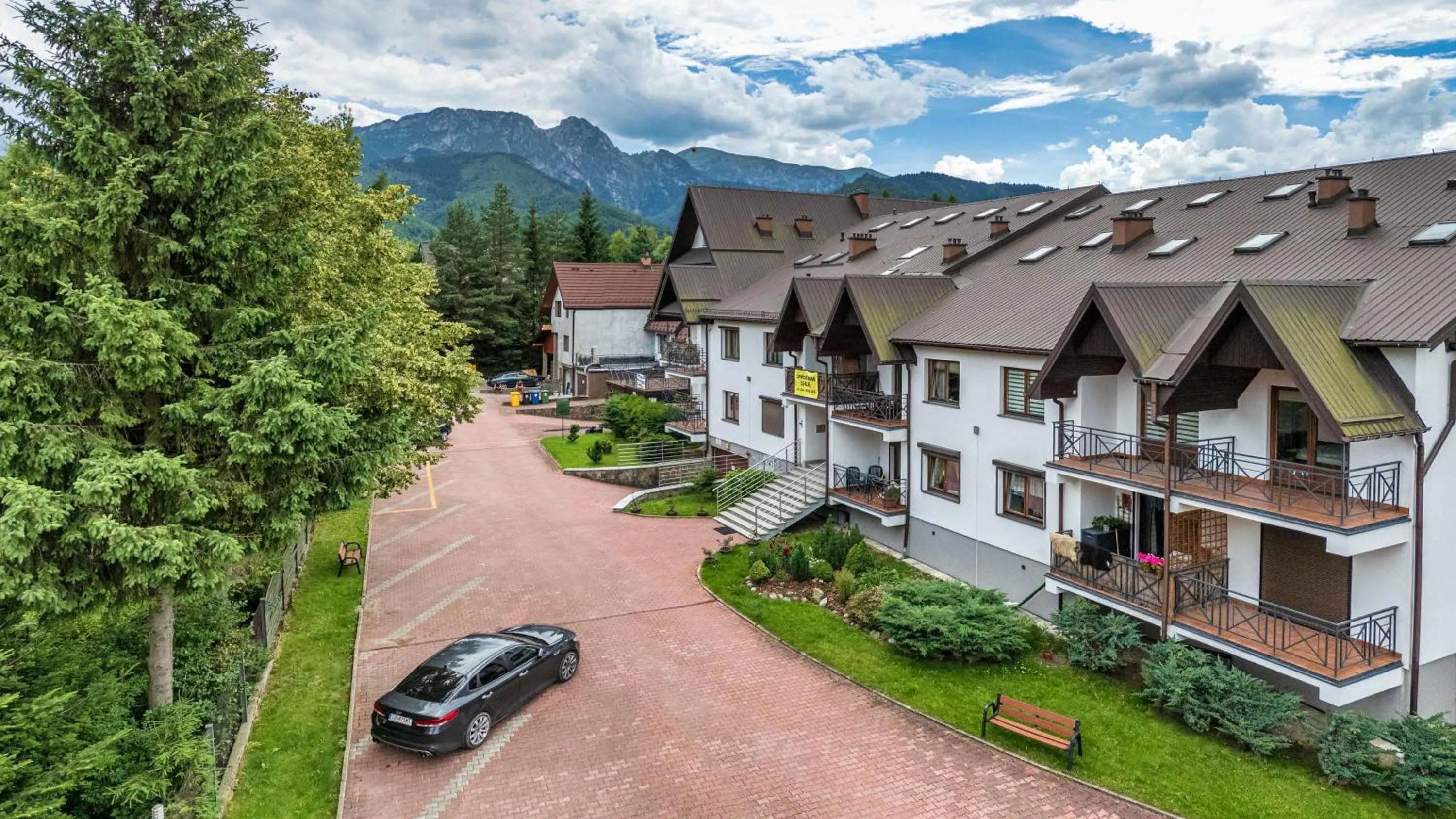 Property building in Zakopane Centrum, Sun & Snow