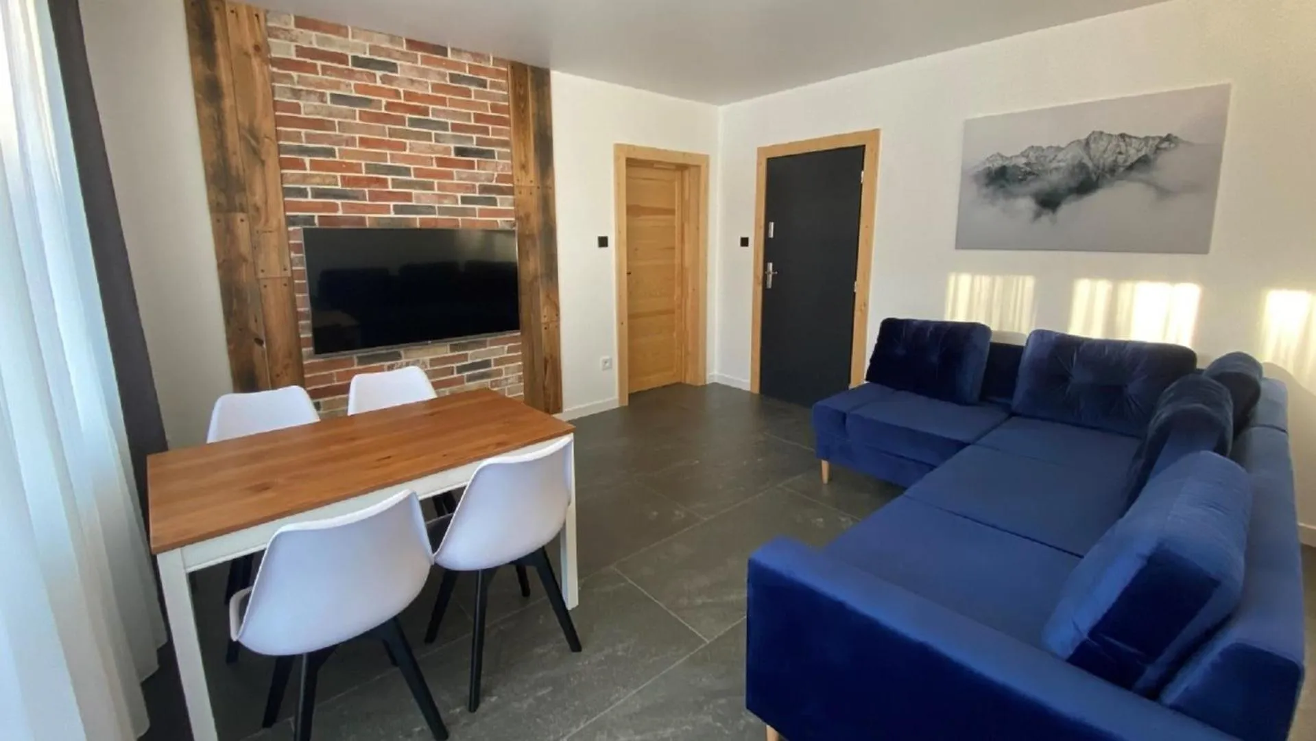 TV and multimedia in Zakopane Centrum, Sun & Snow