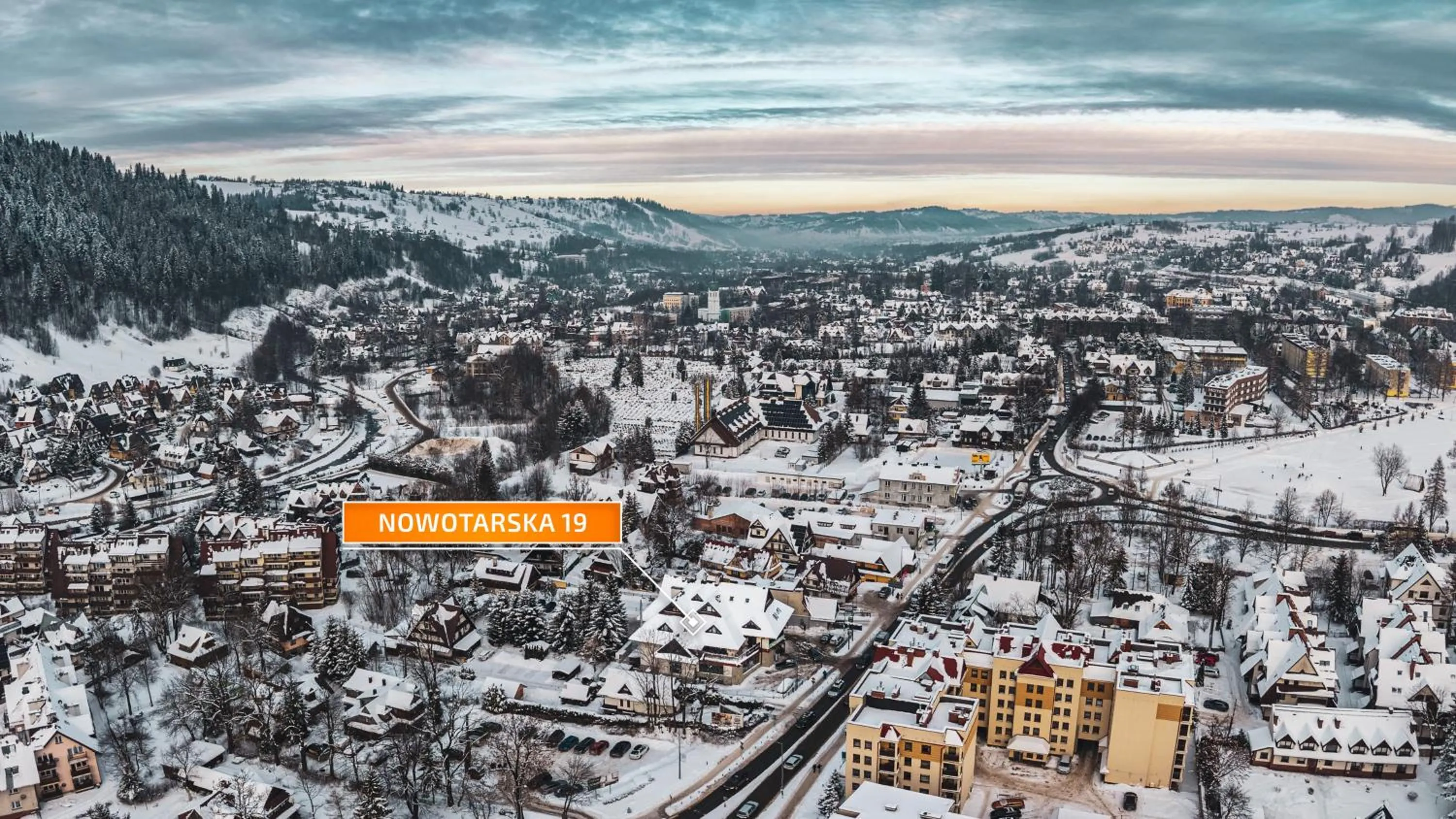 Day in Zakopane Centrum, Sun & Snow