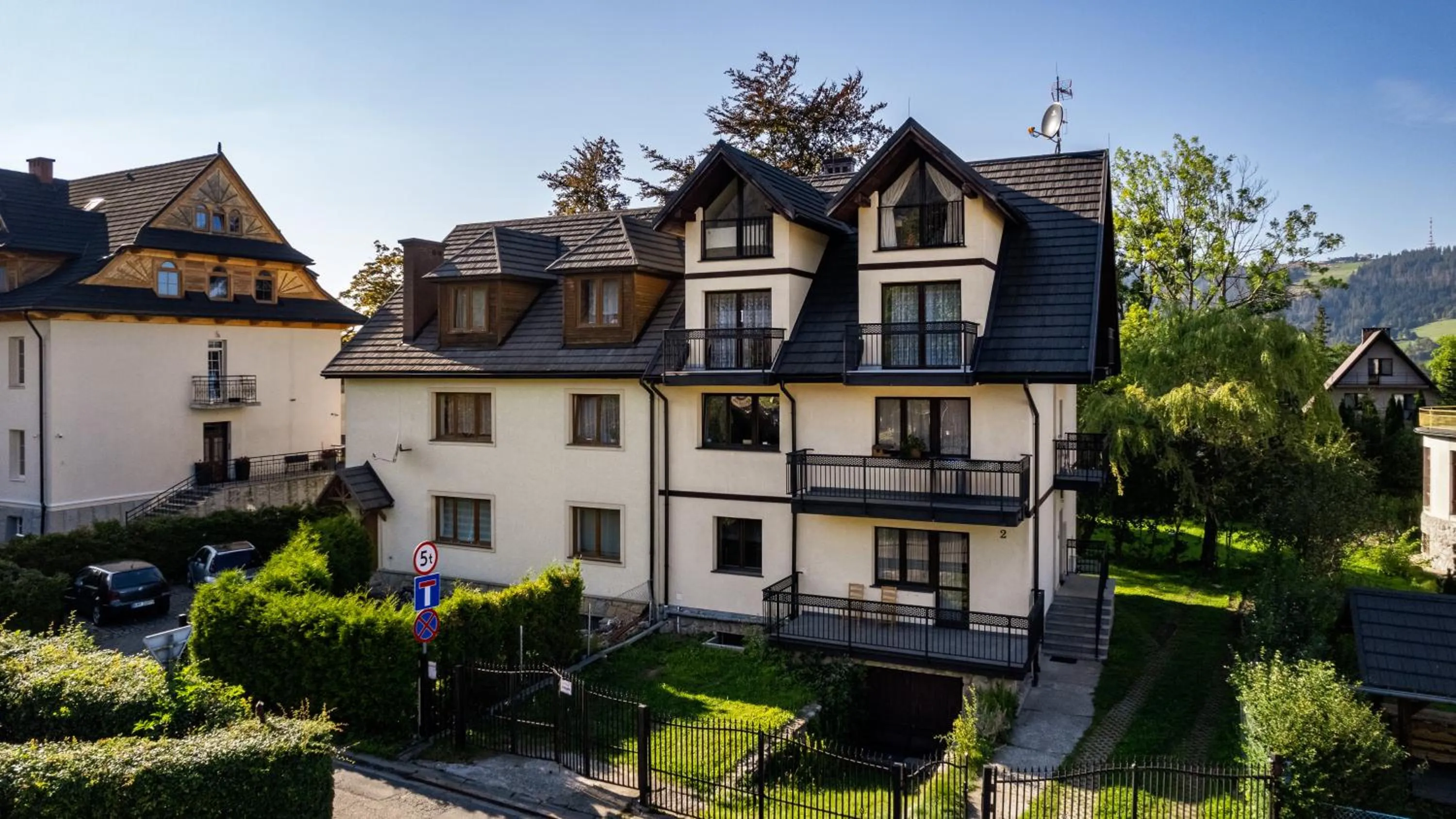 Property building in Zakopane Centrum, Sun & Snow
