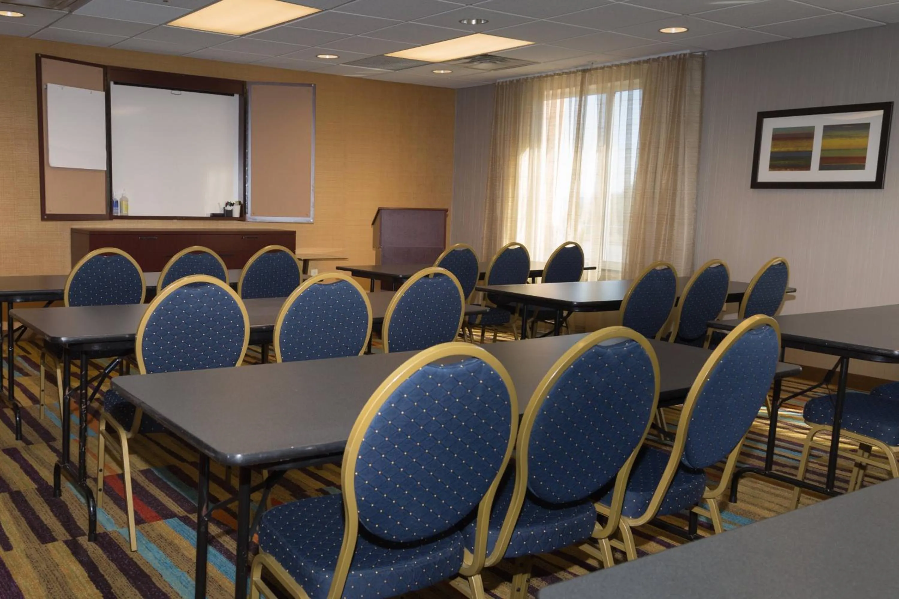 Meeting/conference room in Fairfield Inn by Marriott Morgantown