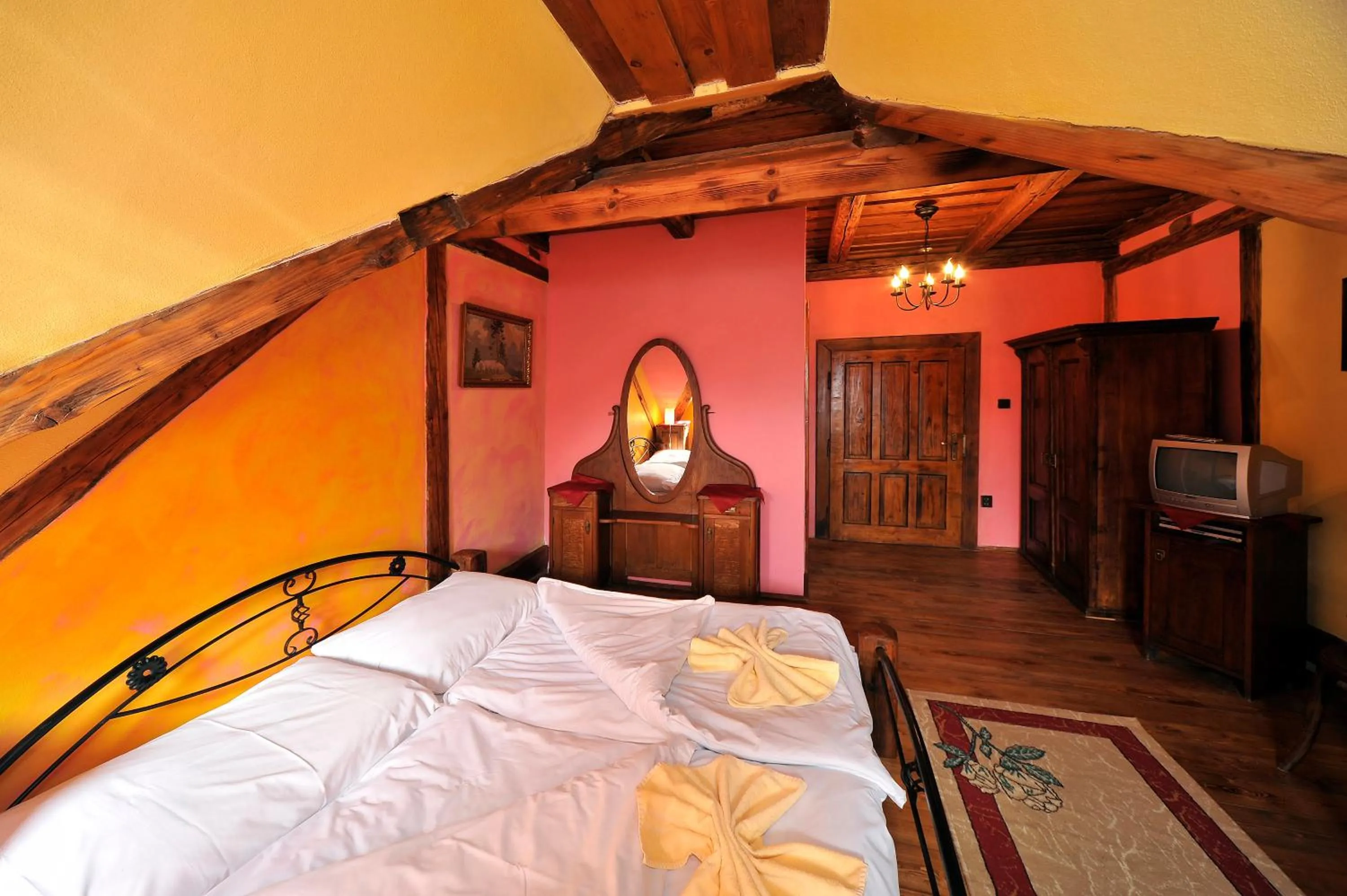 TV and multimedia, Bed in Apartmány Village