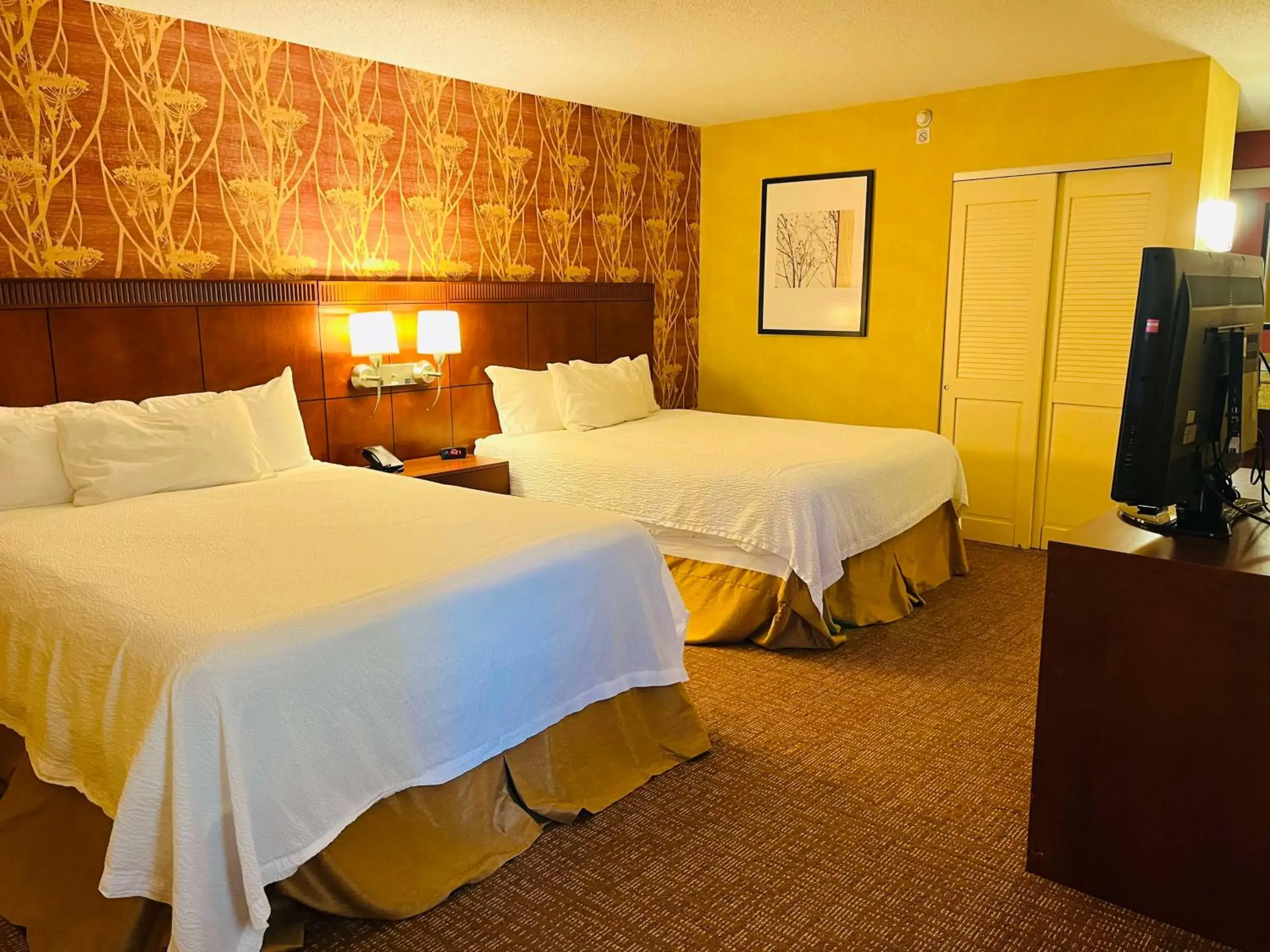 1 Bedroom Suite with 2 Queen beds in Courtyard by Marriott Junction City 1 Bedroom Suite with 2 Queen beds in Courtyard by Marriott Junction City