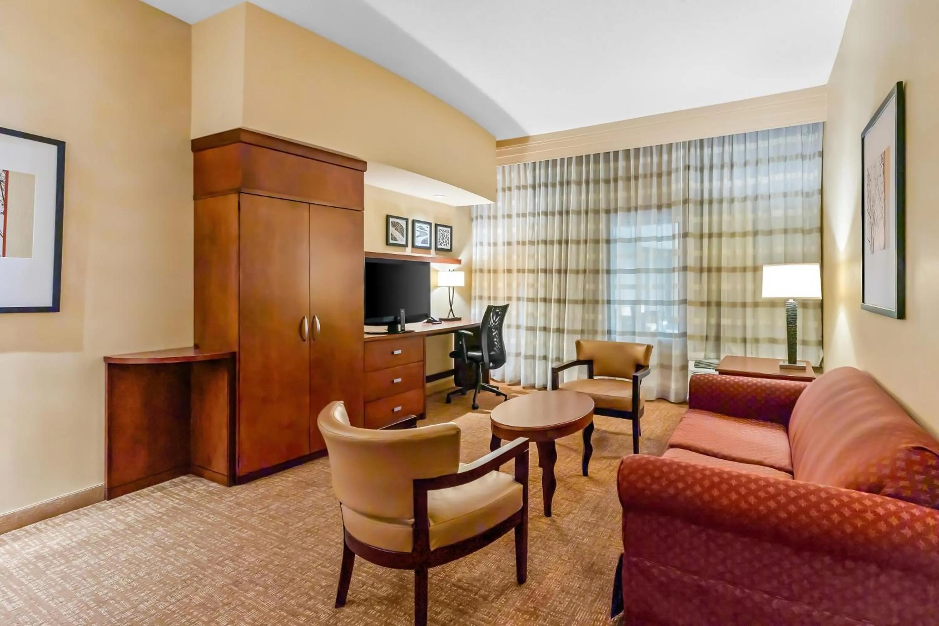 Bedroom in Sonesta Essential Junction City