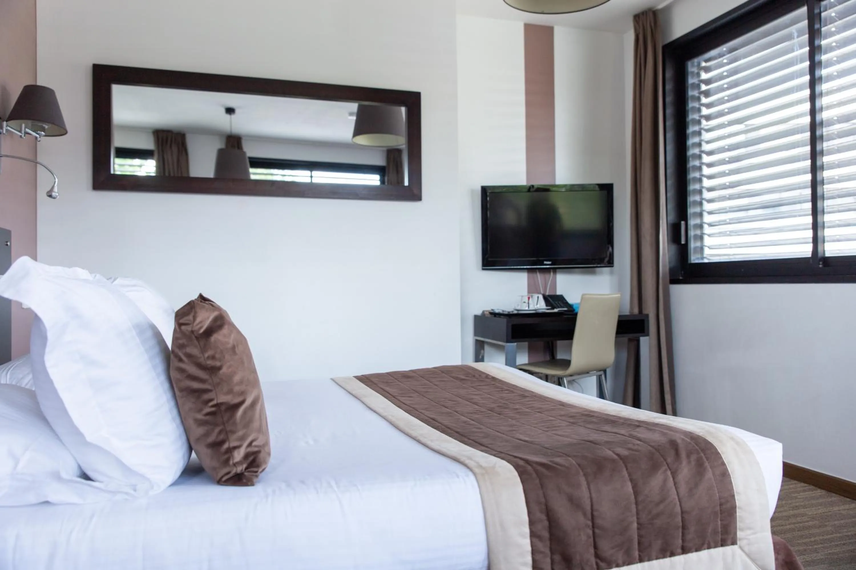 Bedroom, Bed in Zenitude Swiss Apparthotels