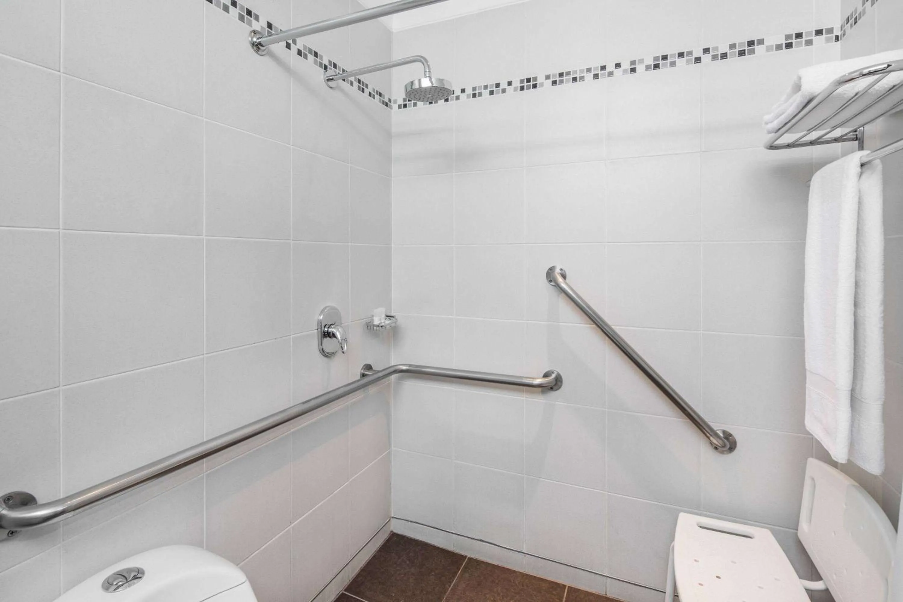 Shower in Wyndham Garden Guayaquil