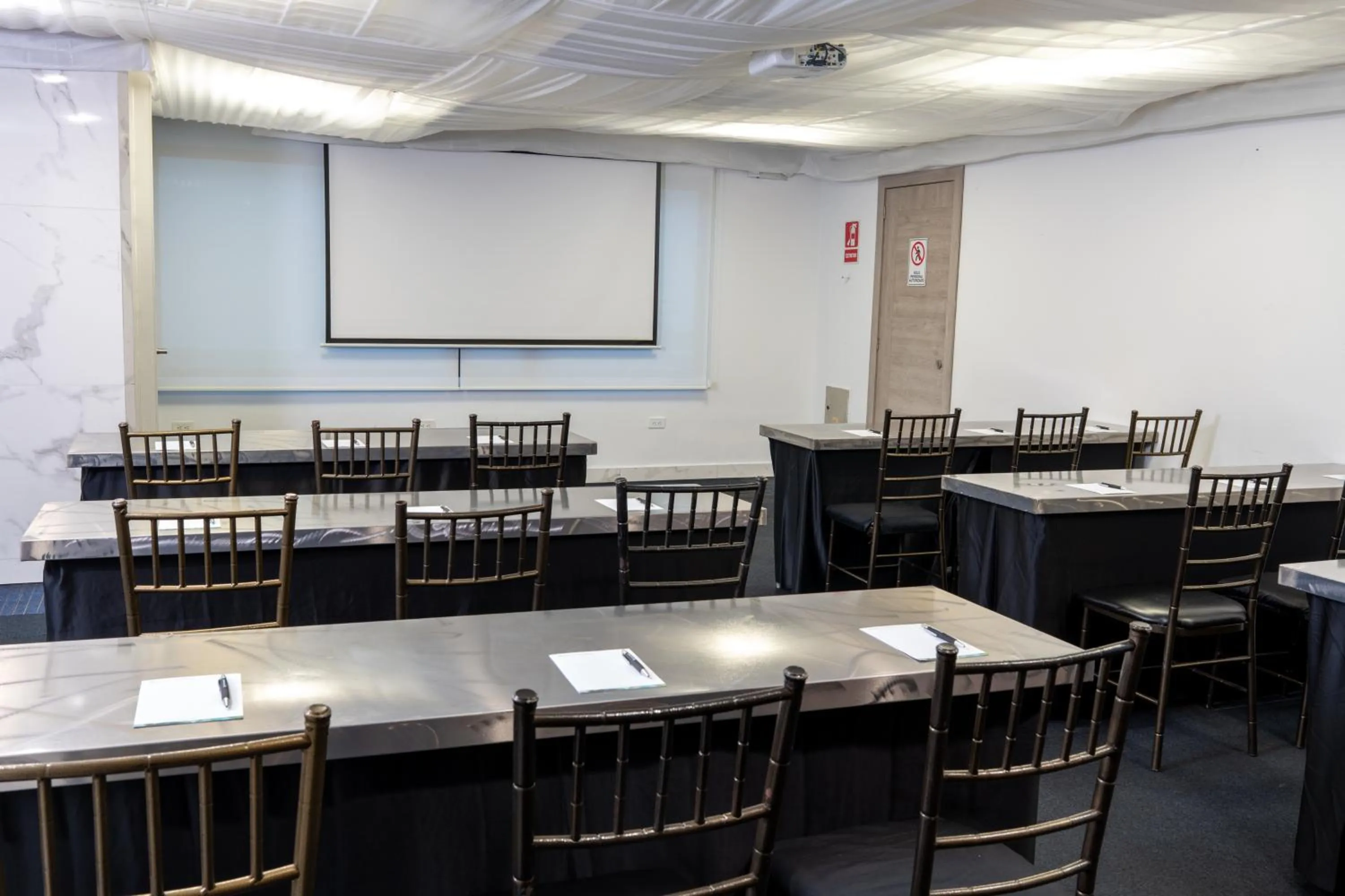 Meeting/conference room in Wyndham Garden Quito