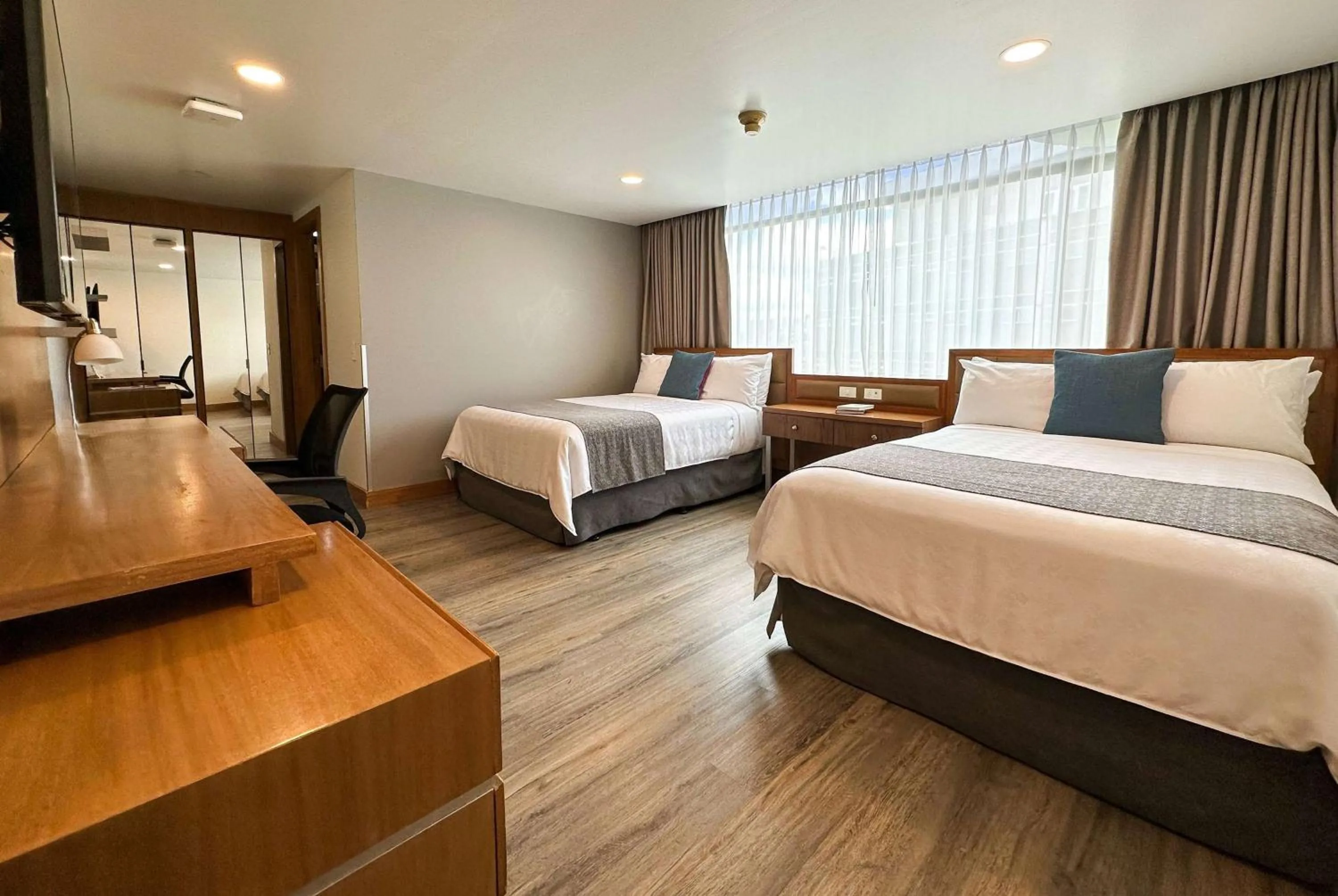 Photo of the whole room, Bed in Wyndham Garden Quito