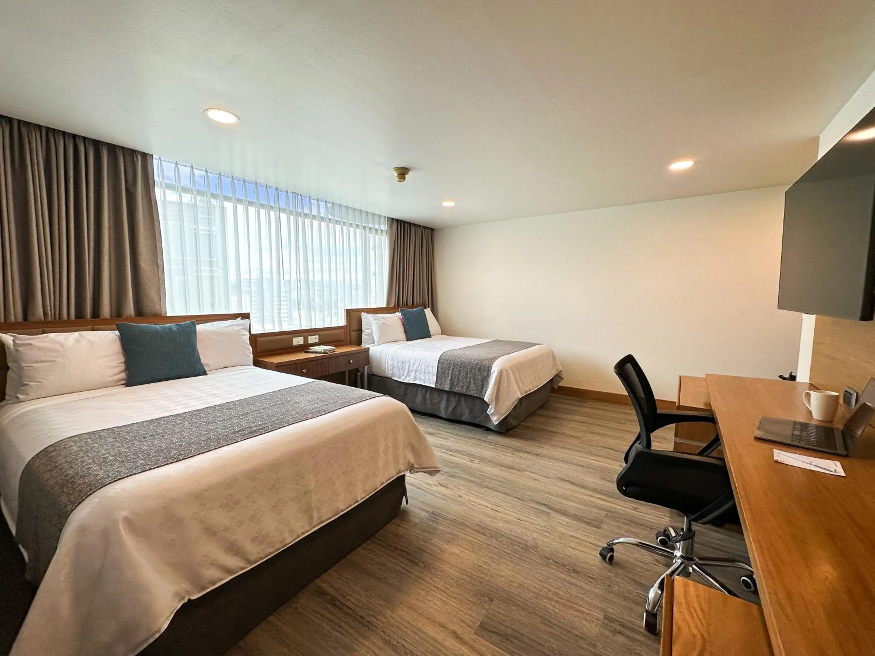 Bed in Wyndham Garden Quito