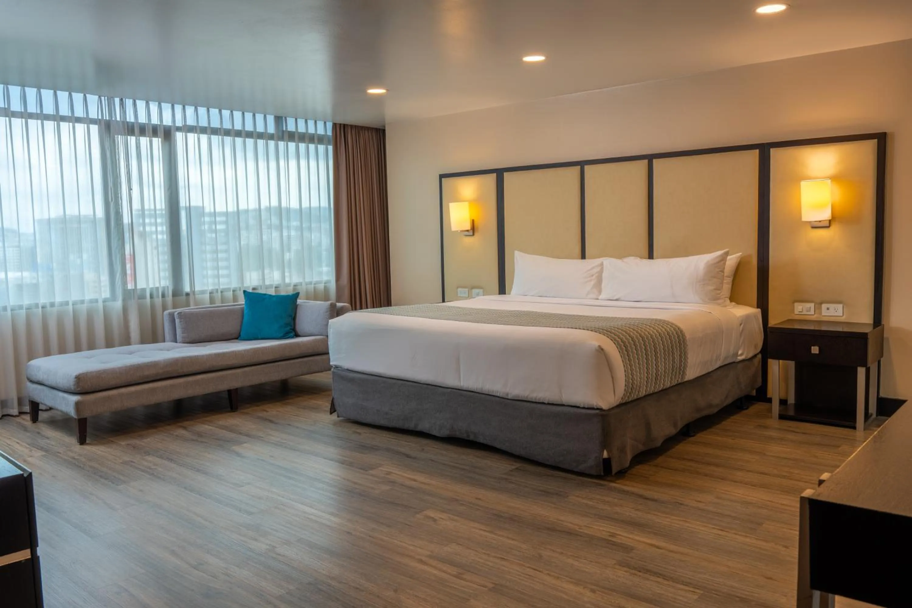 Bed in Wyndham Garden Quito