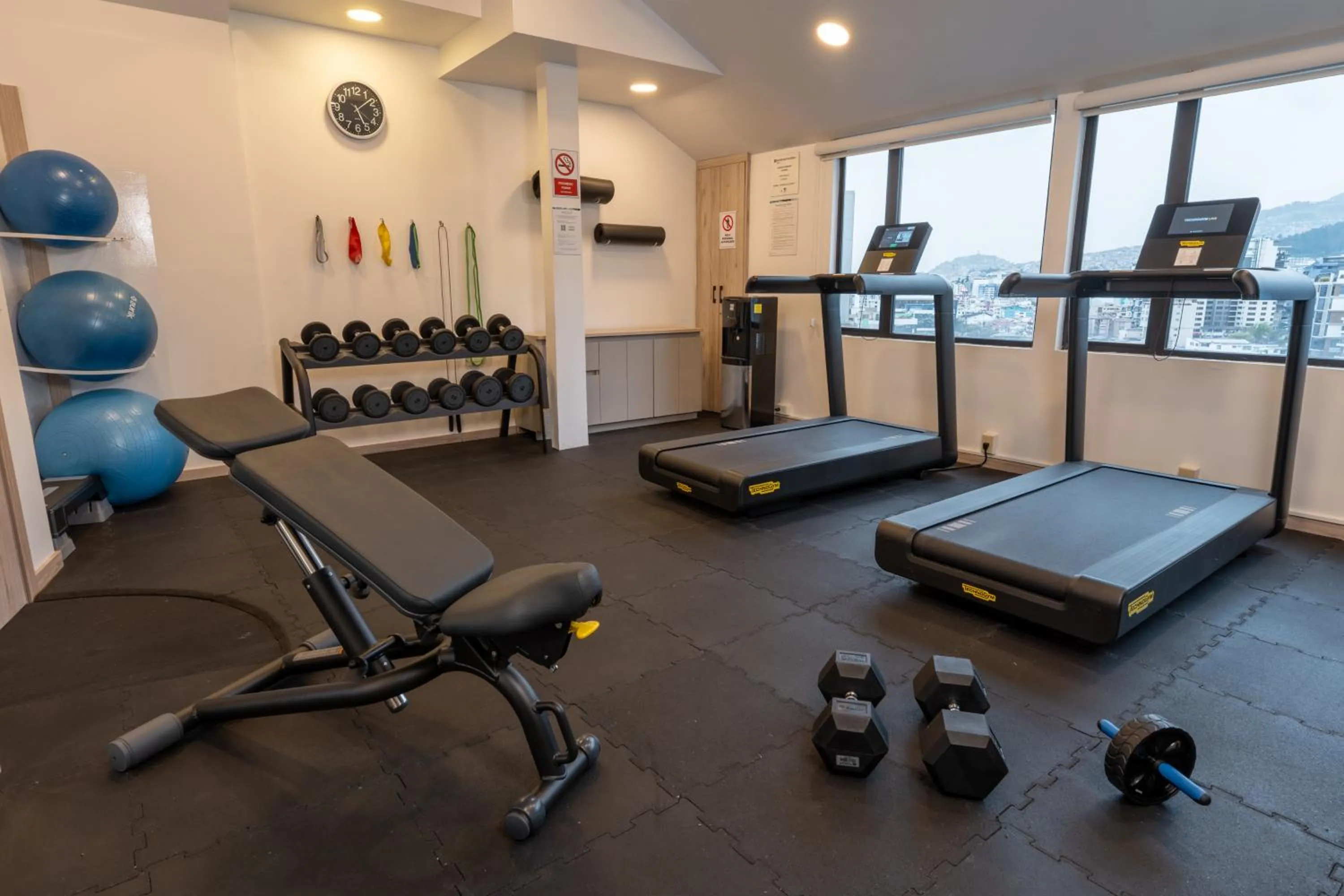 Fitness centre/facilities in Wyndham Garden Quito